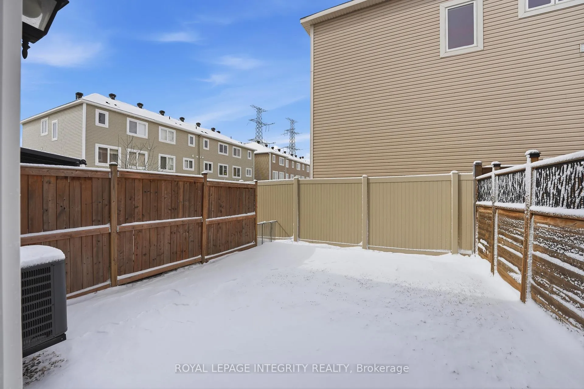 Photo 17 of 145 Gelderland Private, Ottawa, Kanata - Emerald Meadows/Trailwest — HOMEH