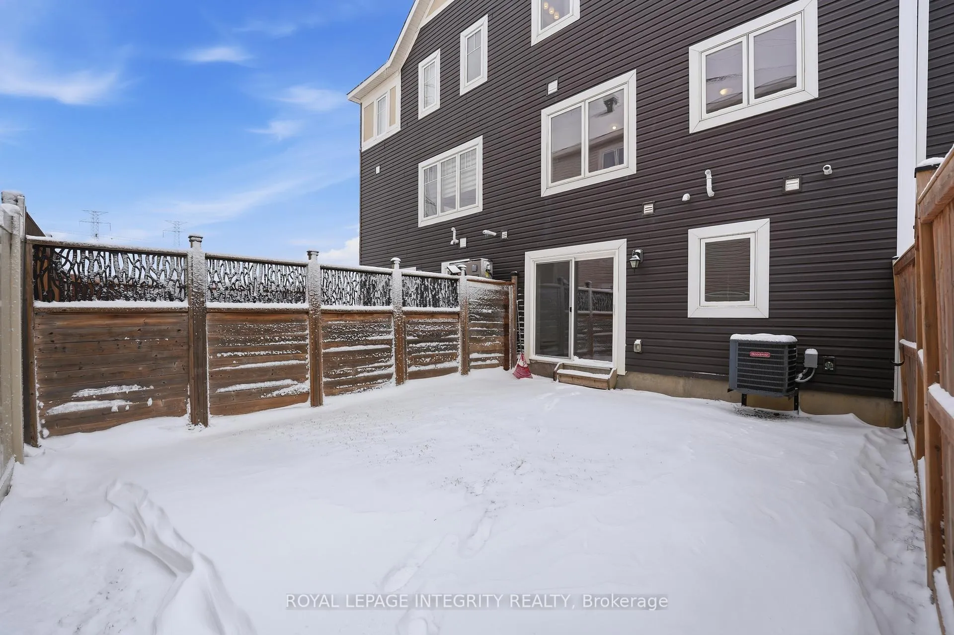 Photo 18 of 145 Gelderland Private, Ottawa, Kanata - Emerald Meadows/Trailwest — HOMEH