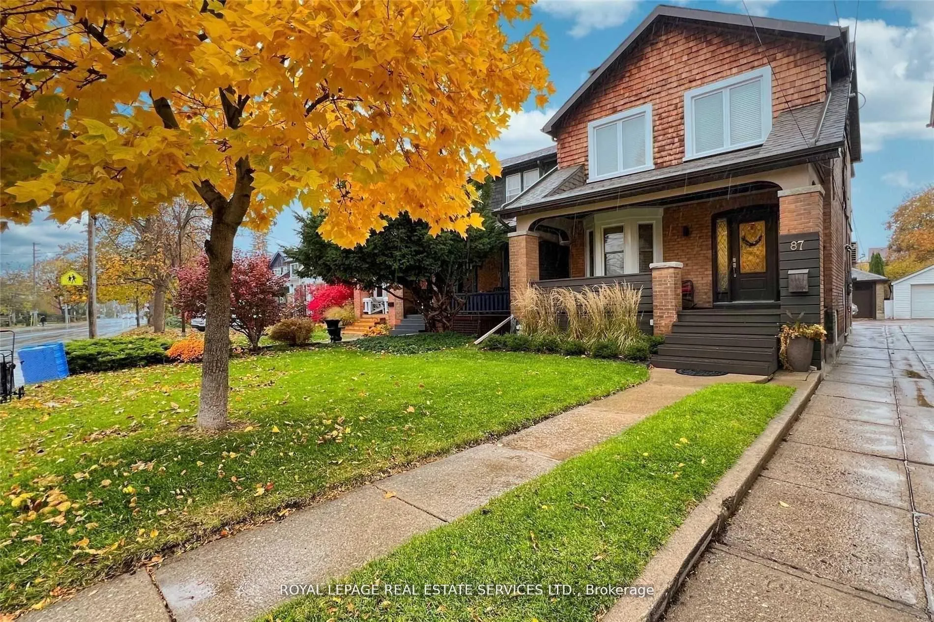 Photo 2 of Unit Lower, 87 Dawes Road, Toronto, East End-Danforth — HOMEH