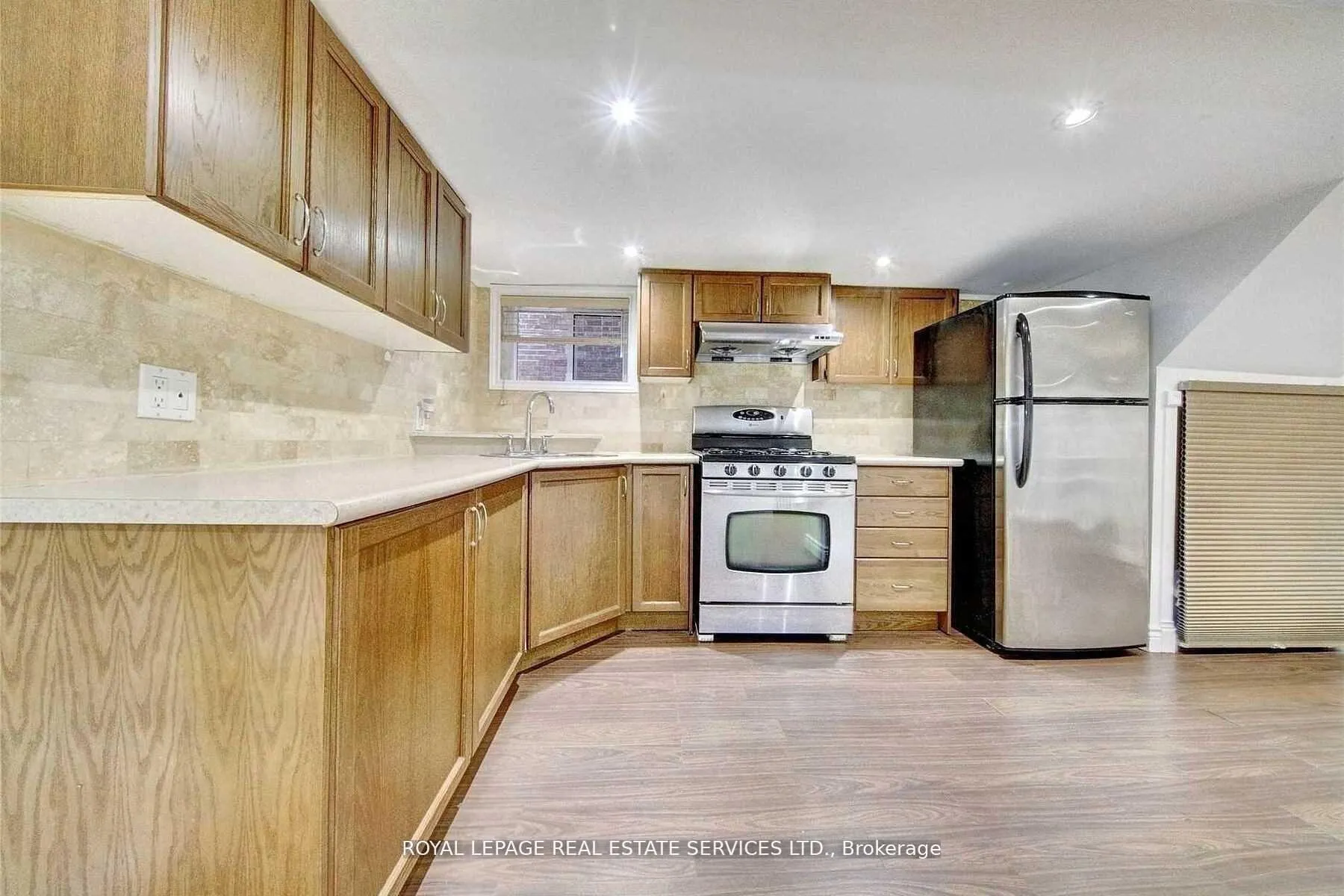 Photo 12 of Unit Lower, 87 Dawes Road, Toronto, East End-Danforth — HOMEH