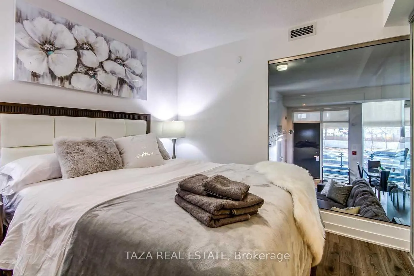 Photo 9 of Unit Th02, 70 Queens Wharf Road, Toronto, Waterfront Communities — HOMEH