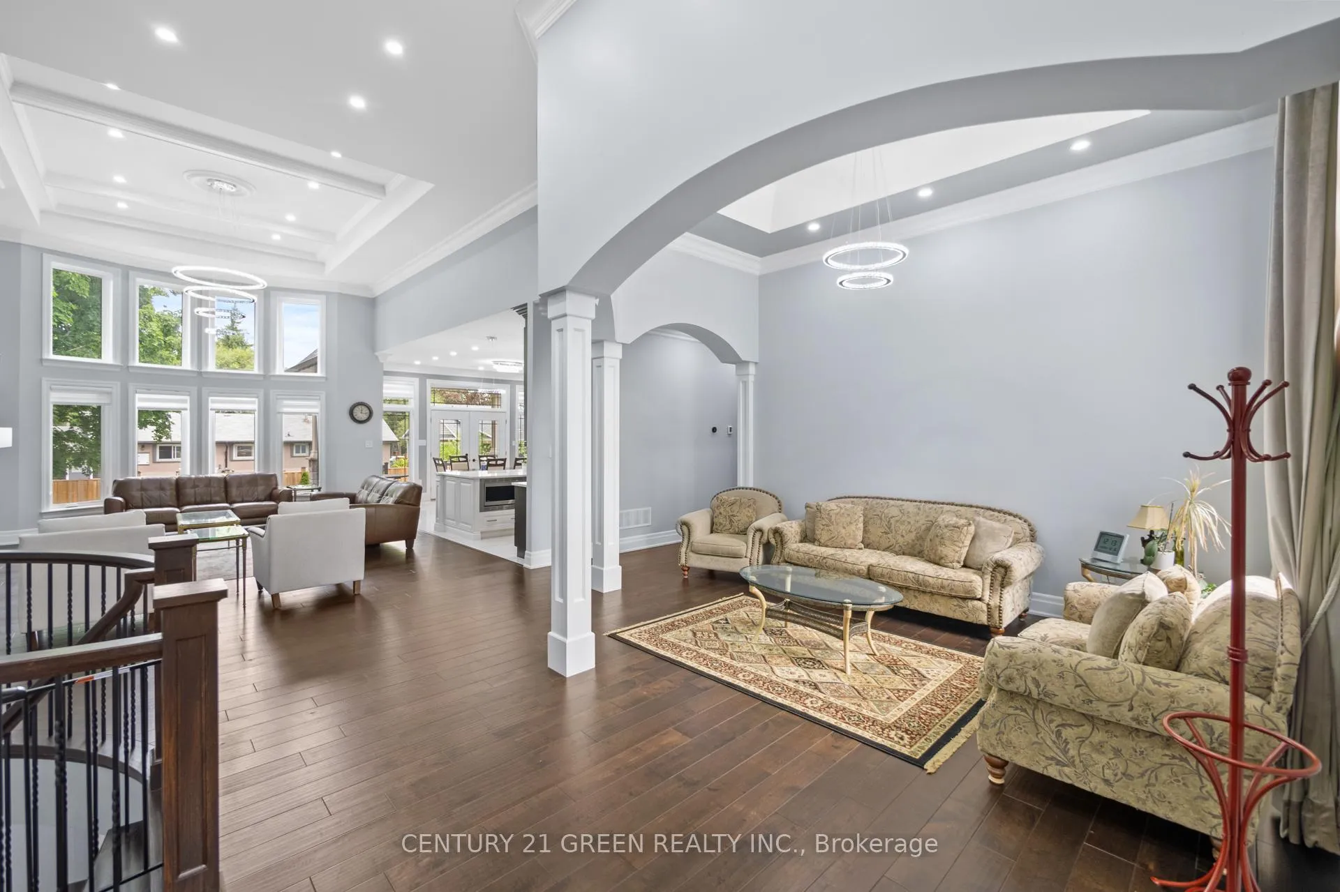 Photo 4 of 679 Hiawatha Boulevard, Hamilton, Ancaster — HOMEH