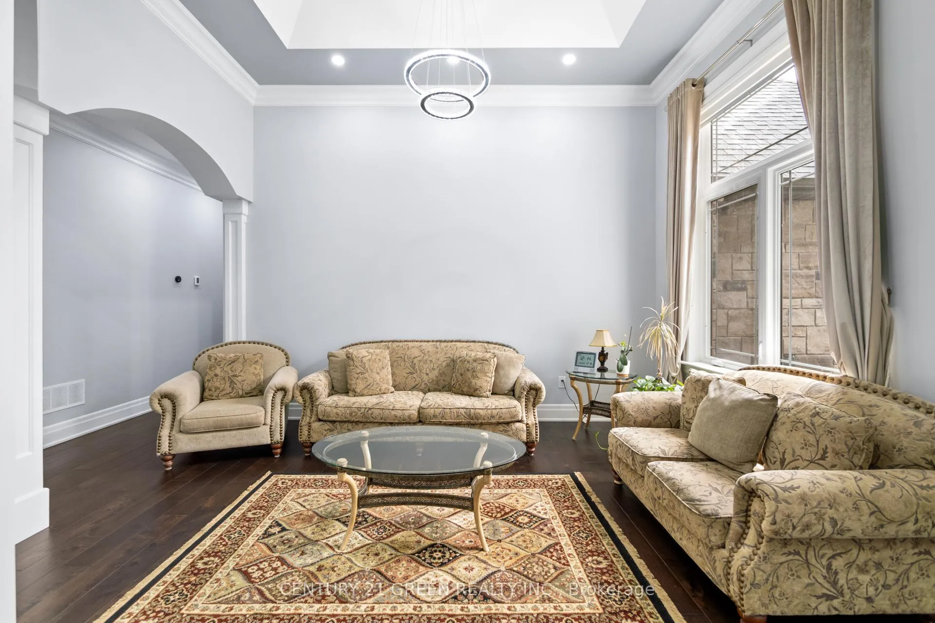 Photo 5 of 679 Hiawatha Boulevard, Hamilton, Ancaster — HOMEH