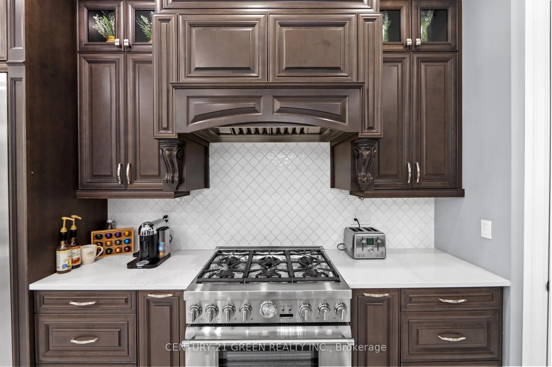 Photo 14 of 679 Hiawatha Boulevard, Hamilton, Ancaster — HOMEH