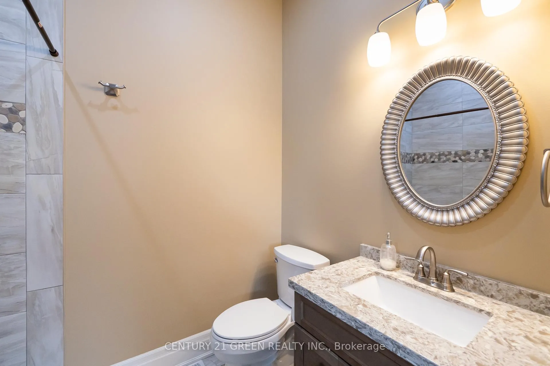 Photo 20 of 679 Hiawatha Boulevard, Hamilton, Ancaster — HOMEH