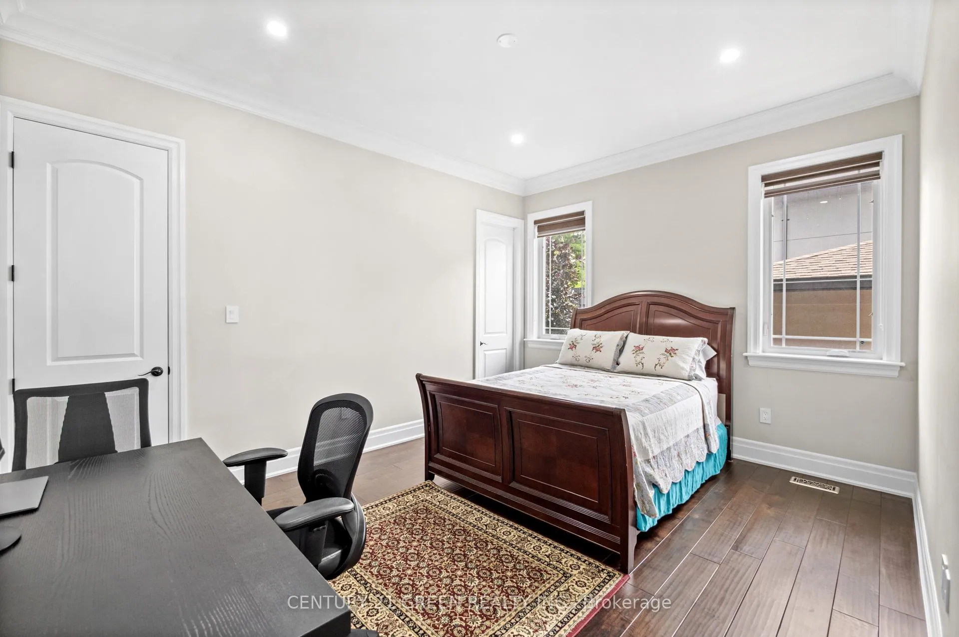 Photo 21 of 679 Hiawatha Boulevard, Hamilton, Ancaster — HOMEH