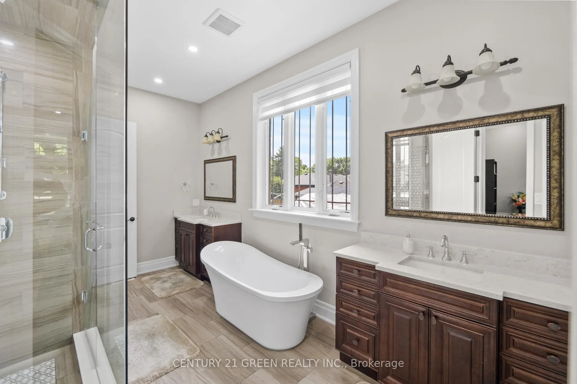 Photo 28 of 679 Hiawatha Boulevard, Hamilton, Ancaster — HOMEH