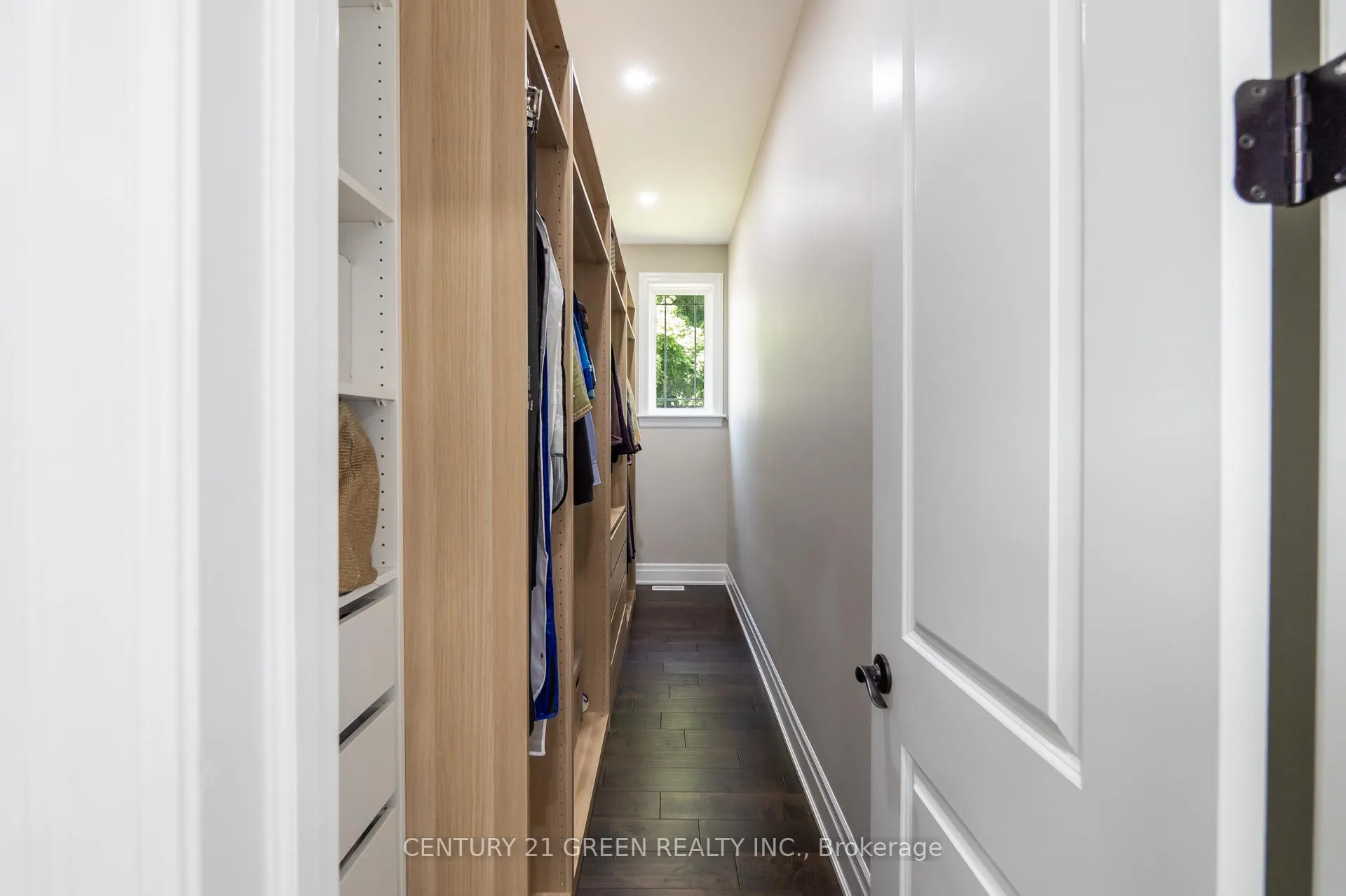 Photo 29 of 679 Hiawatha Boulevard, Hamilton, Ancaster — HOMEH