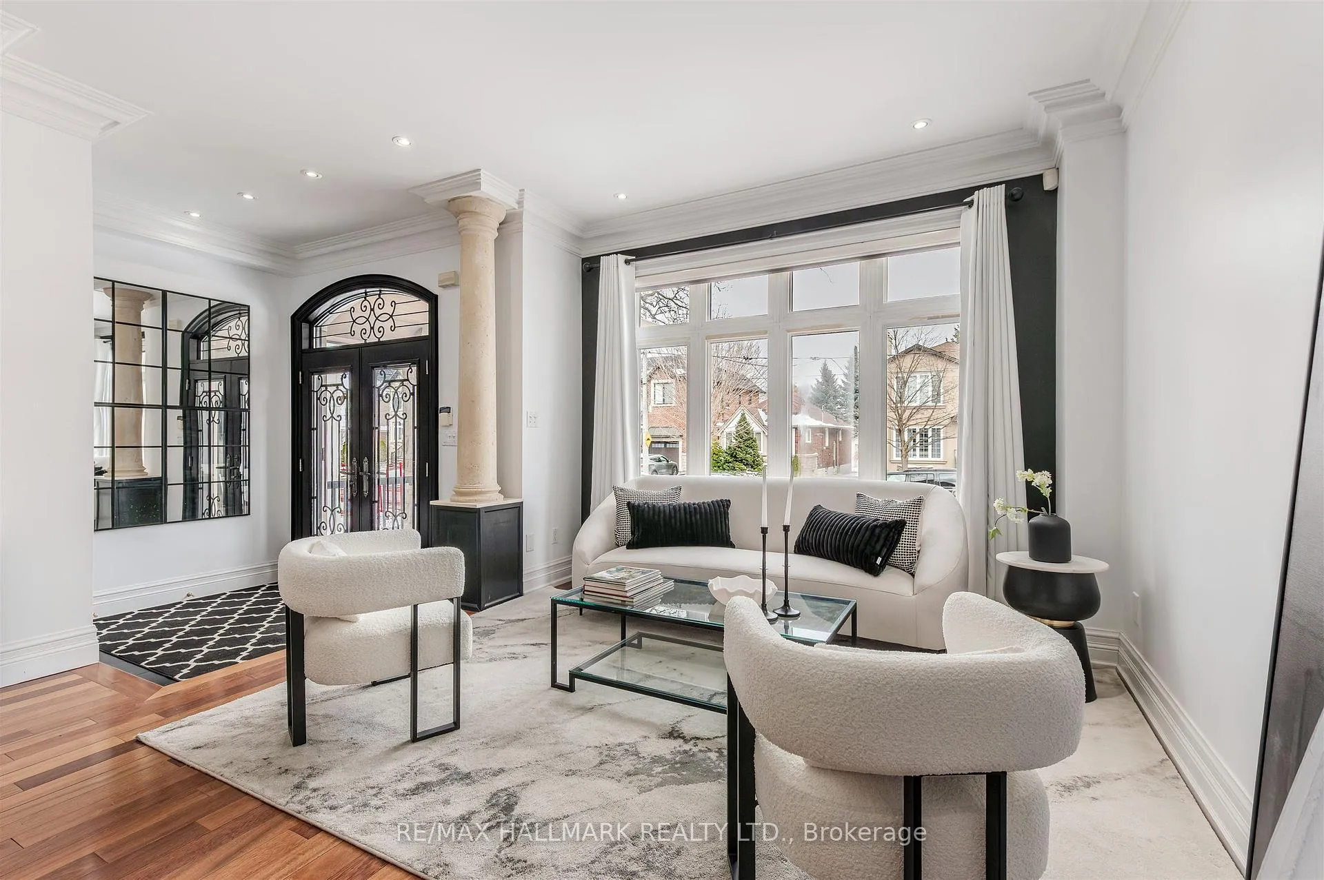 Photo 6 of 52 Athlone Road, Toronto, East York — HOMEH