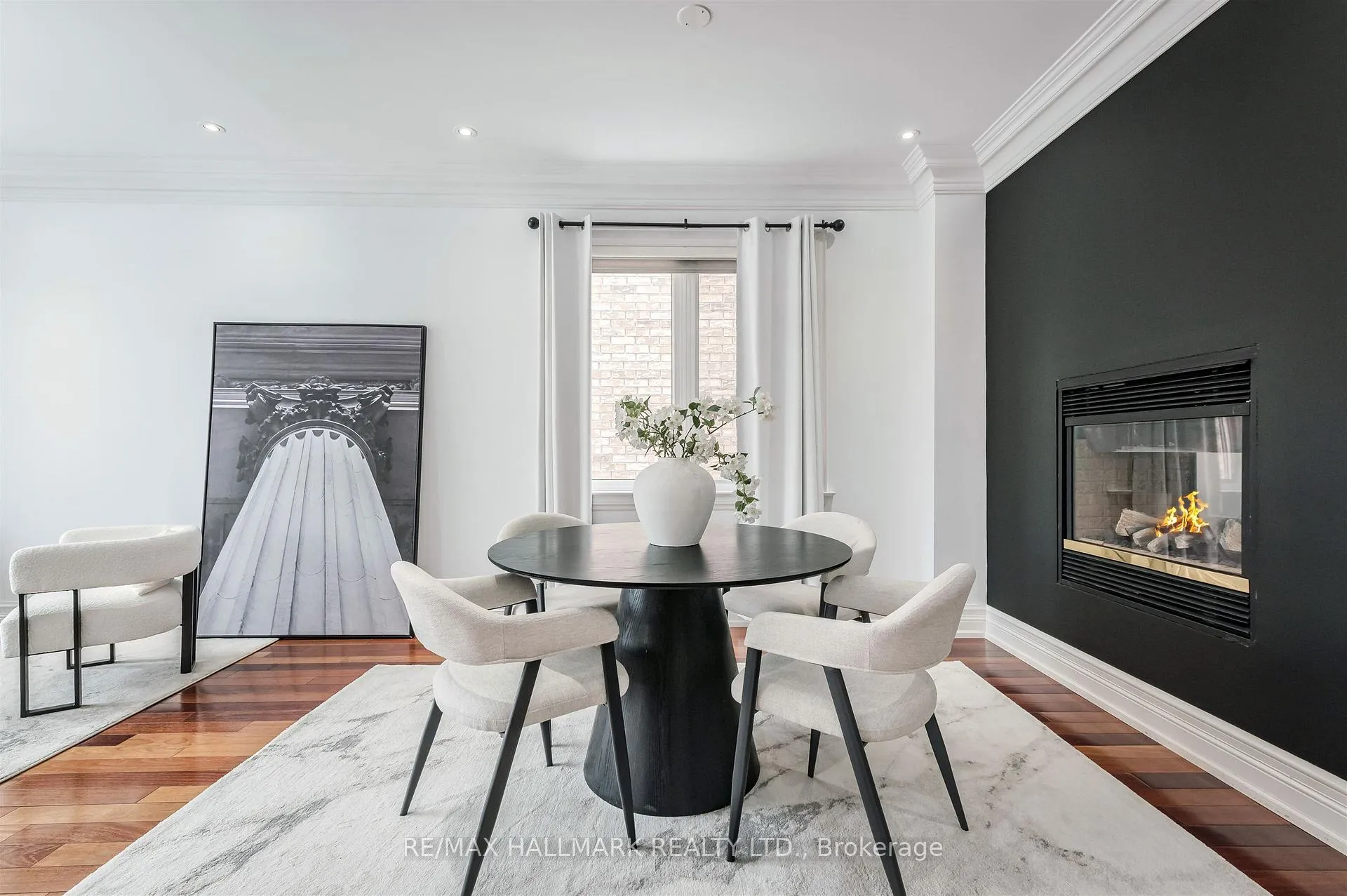 Photo 10 of 52 Athlone Road, Toronto, East York — HOMEH