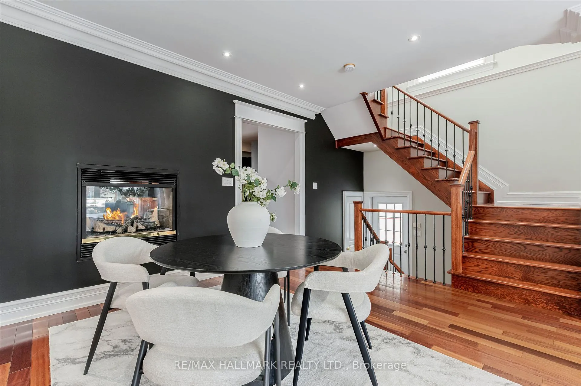 Photo 11 of 52 Athlone Road, Toronto, East York — HOMEH