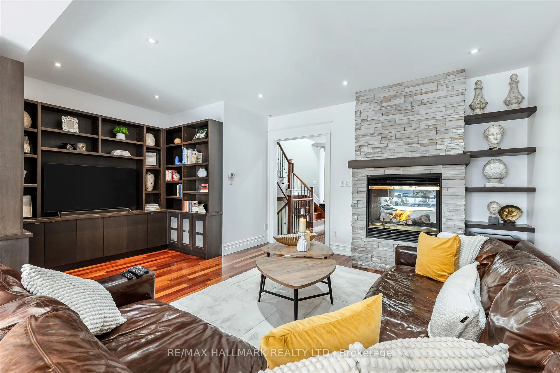 Photo 13 of 52 Athlone Road, Toronto, East York — HOMEH