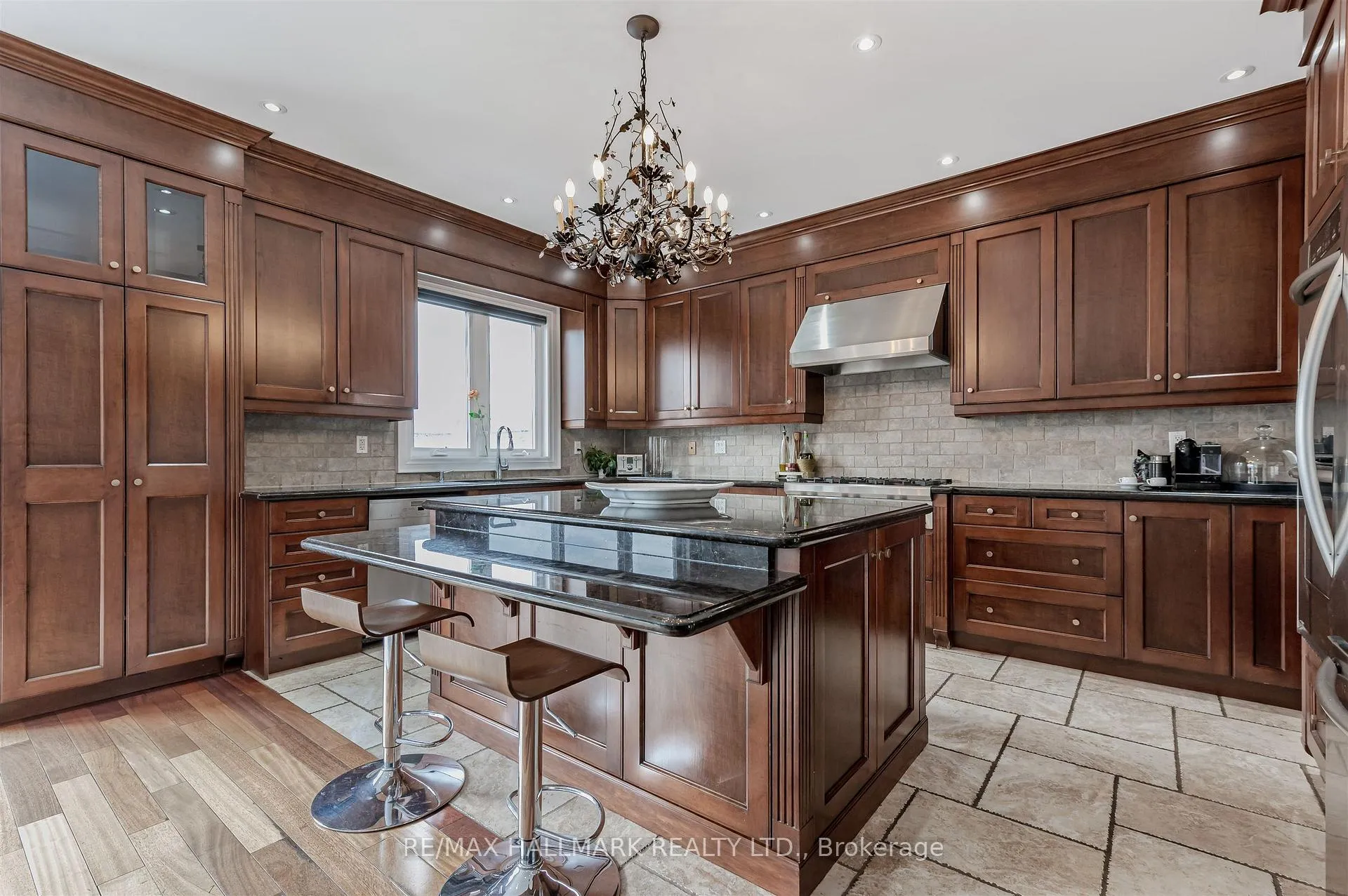 Photo 14 of 52 Athlone Road, Toronto, East York — HOMEH