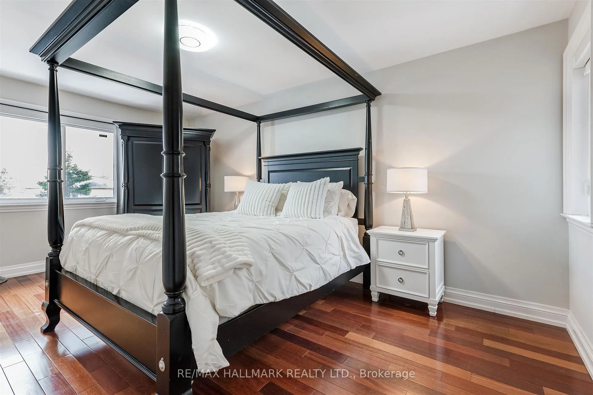 Photo 32 of 52 Athlone Road, Toronto, East York — HOMEH
