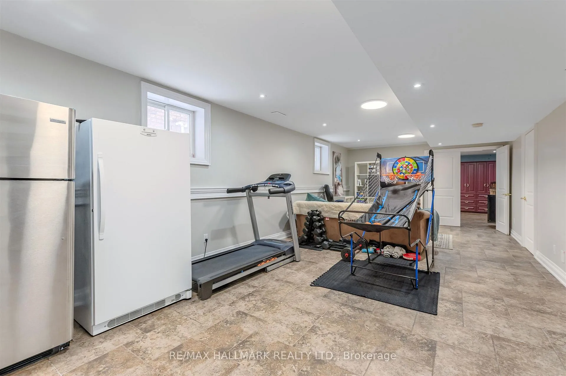 Photo 37 of 52 Athlone Road, Toronto, East York — HOMEH