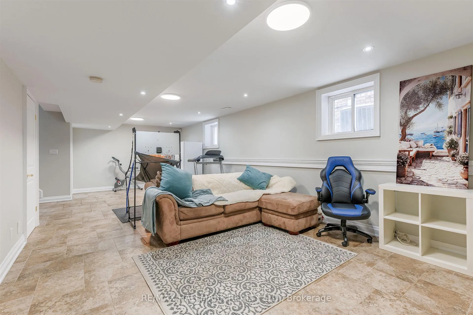 Photo 38 of 52 Athlone Road, Toronto, East York — HOMEH