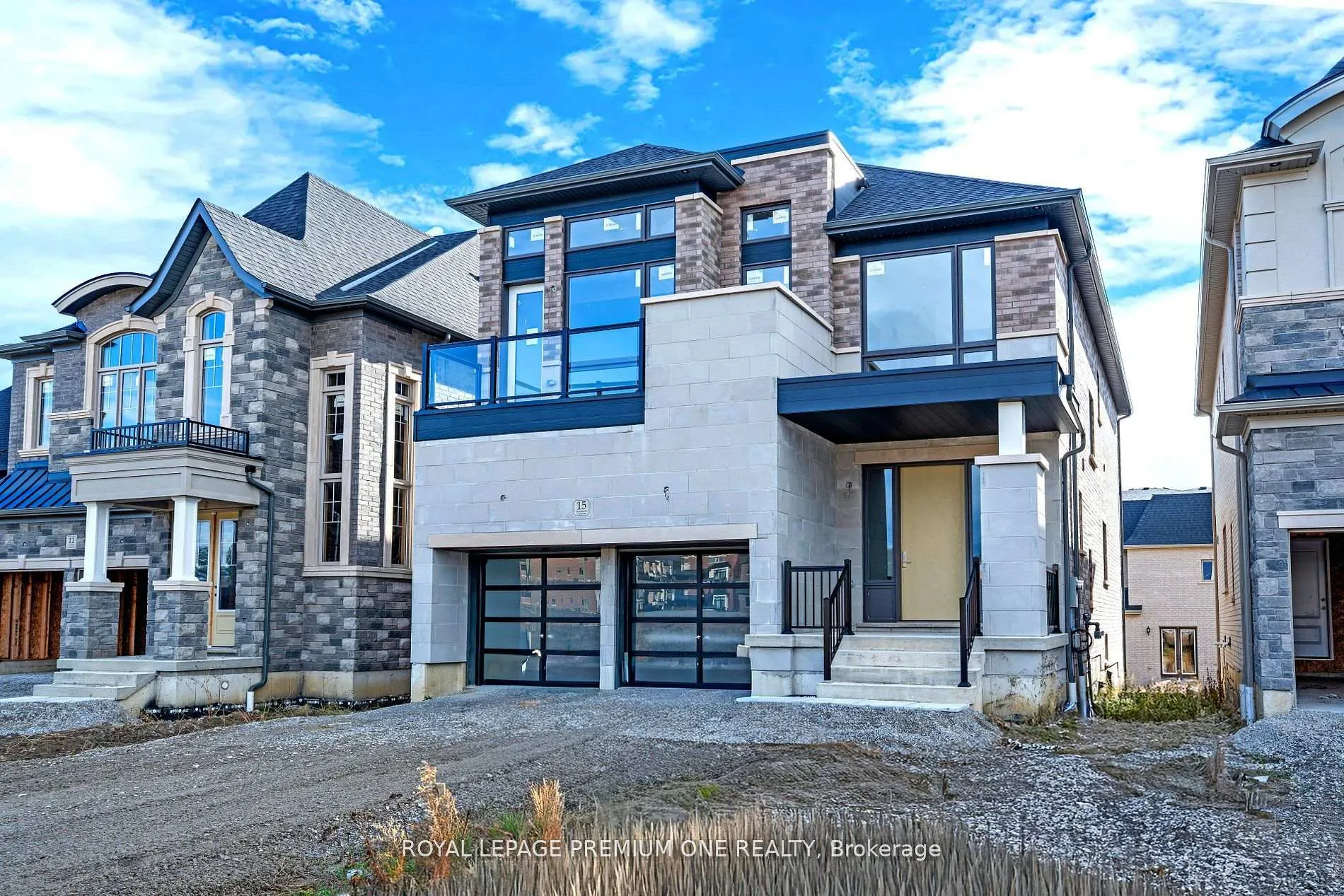 Photo 2 of 15 Antonietta Crescent, Vaughan, Vellore Village — HOMEH
