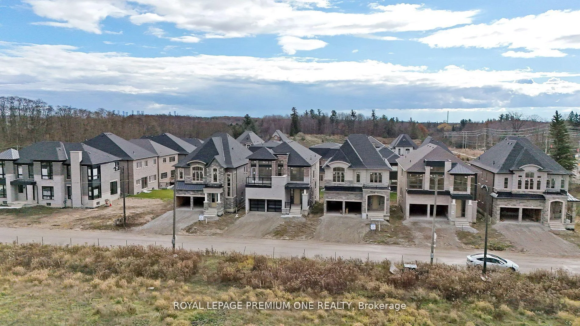 Photo 7 of 15 Antonietta Crescent, Vaughan, Vellore Village — HOMEH