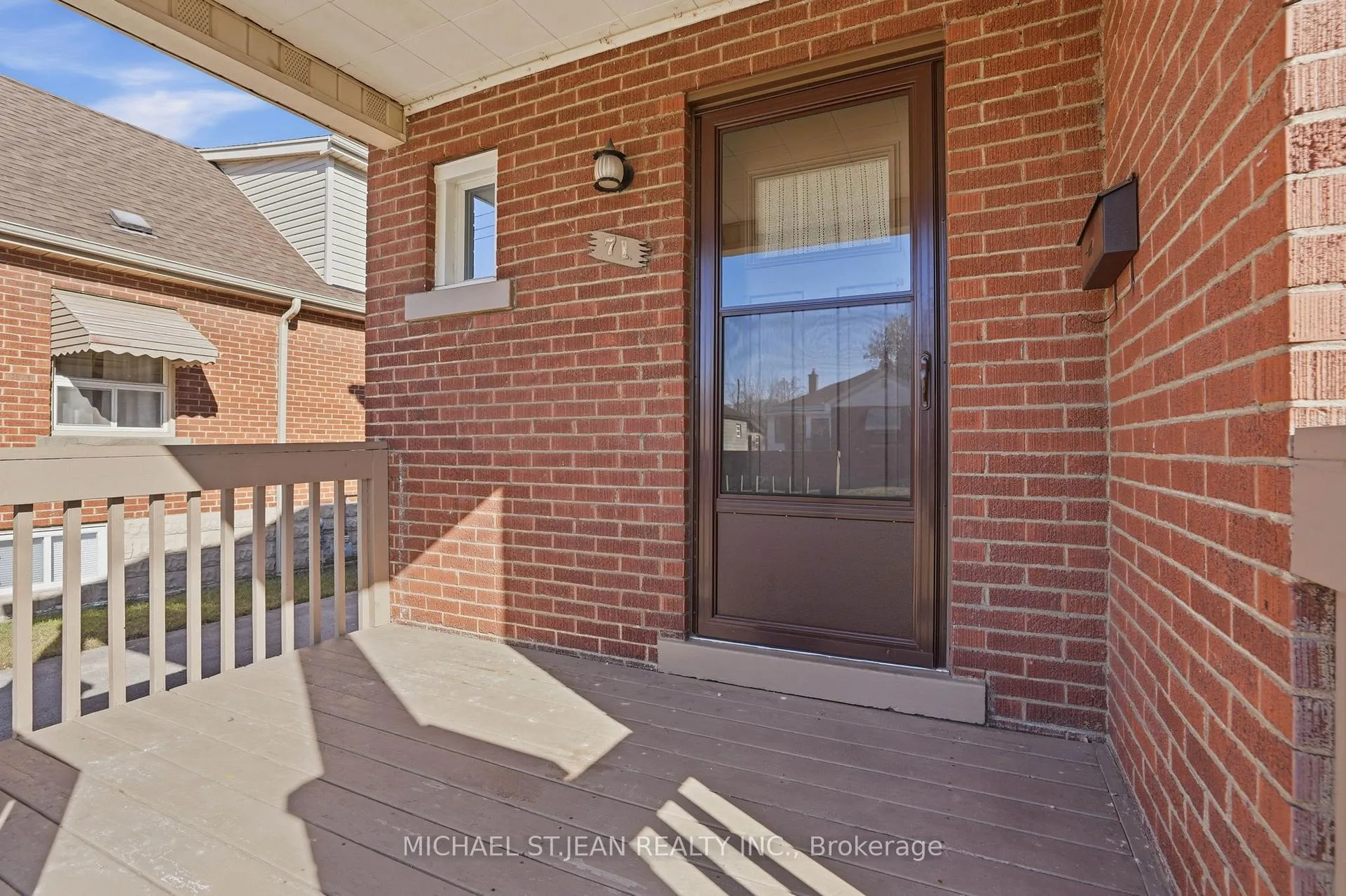 Photo 5 of 71 Weir Street S, Hamilton, Bartonville — HOMEH