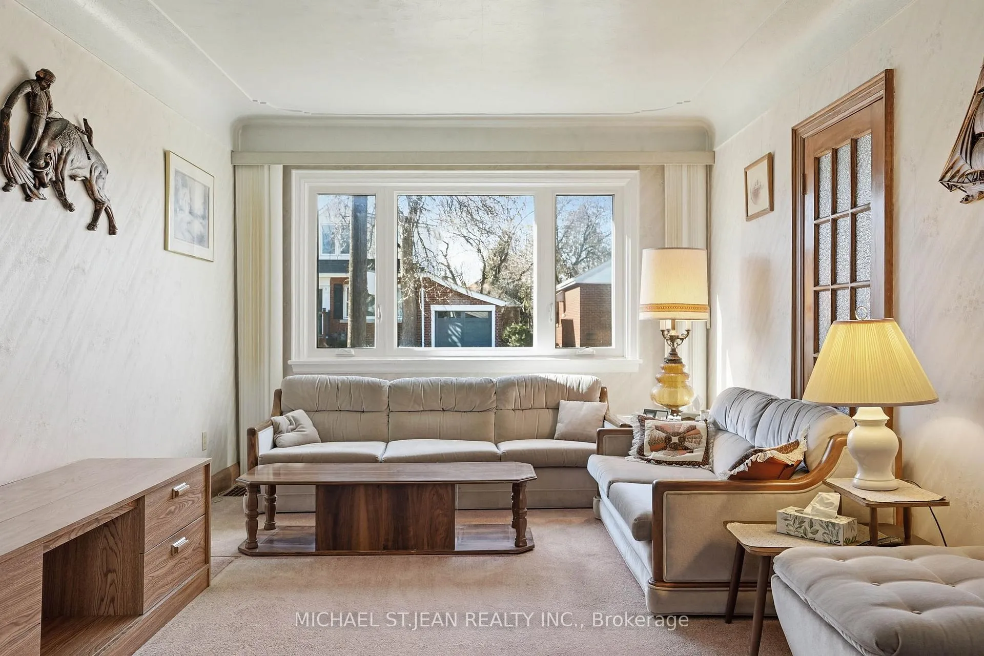 Photo 9 of 71 Weir Street S, Hamilton, Bartonville — HOMEH