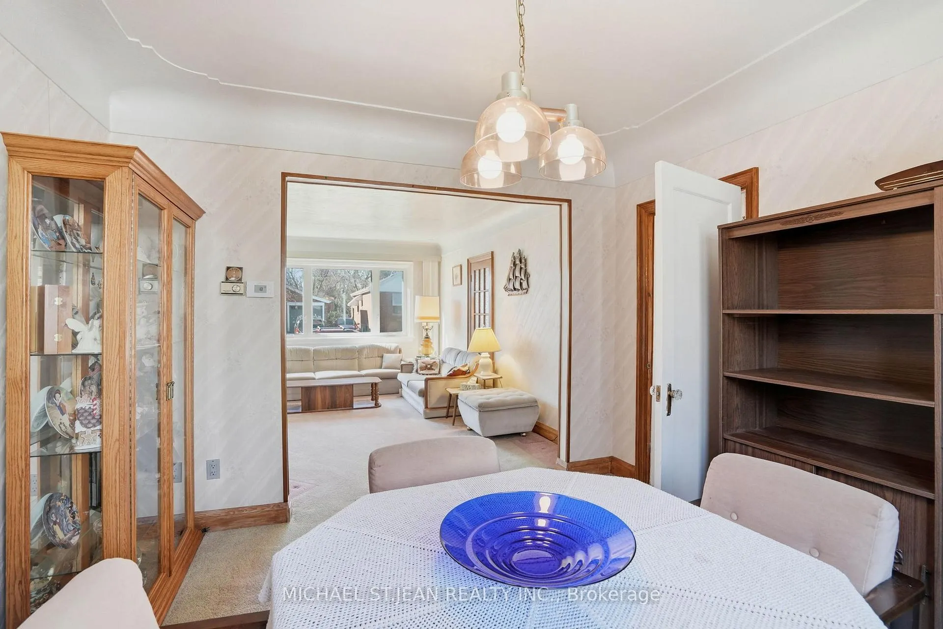 Photo 13 of 71 Weir Street S, Hamilton, Bartonville — HOMEH