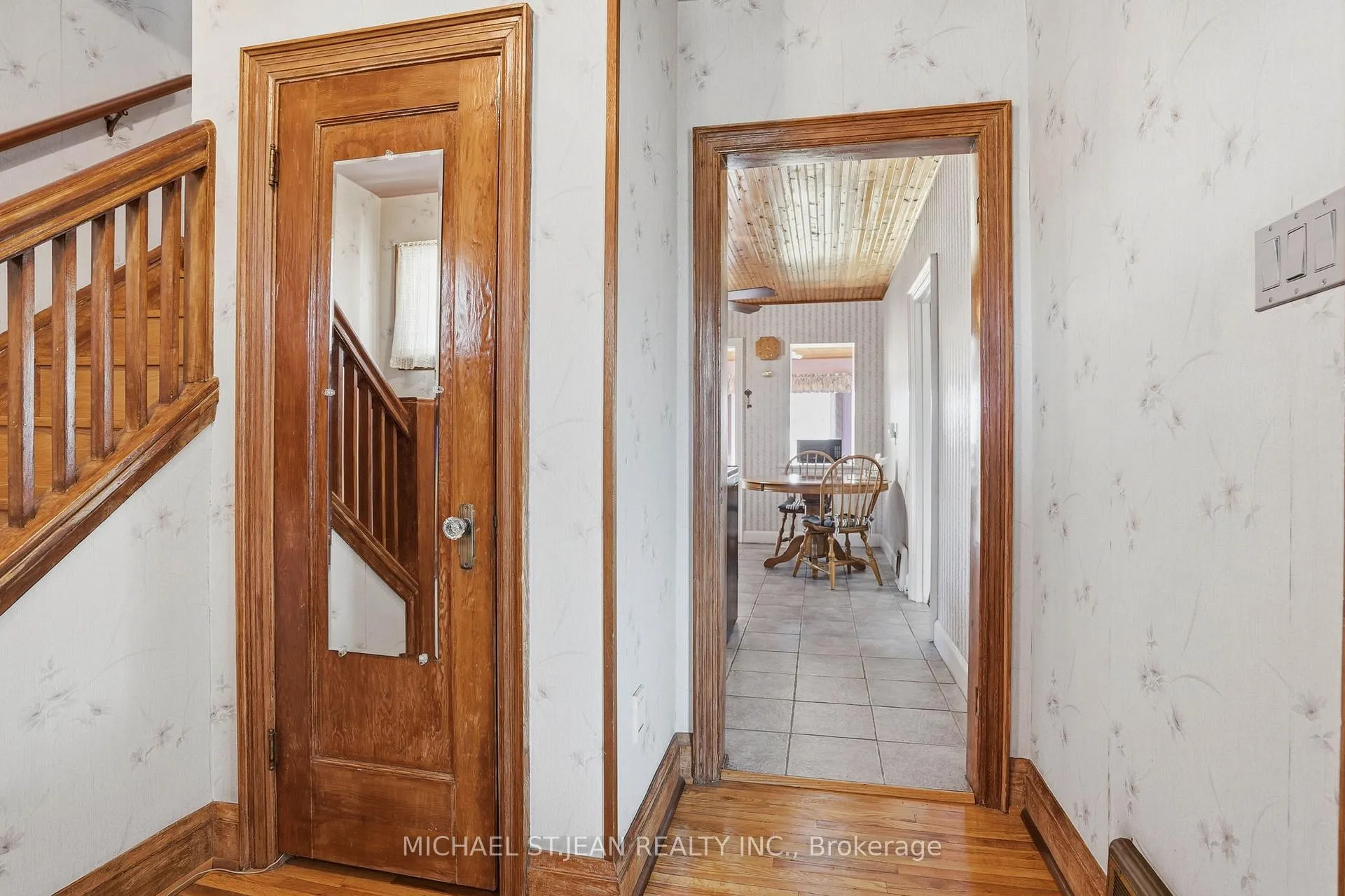 Photo 14 of 71 Weir Street S, Hamilton, Bartonville — HOMEH
