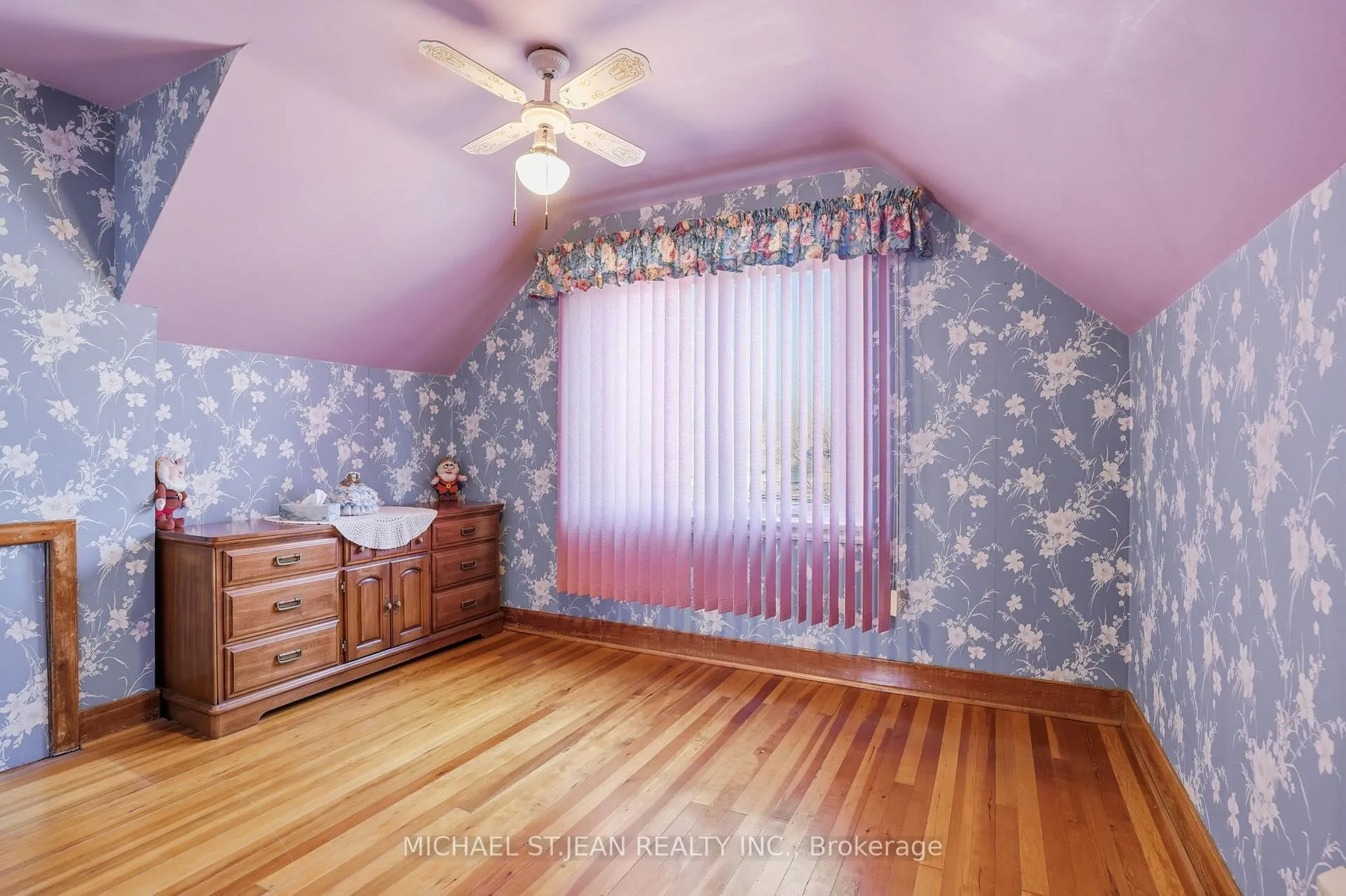 Photo 29 of 71 Weir Street S, Hamilton, Bartonville — HOMEH