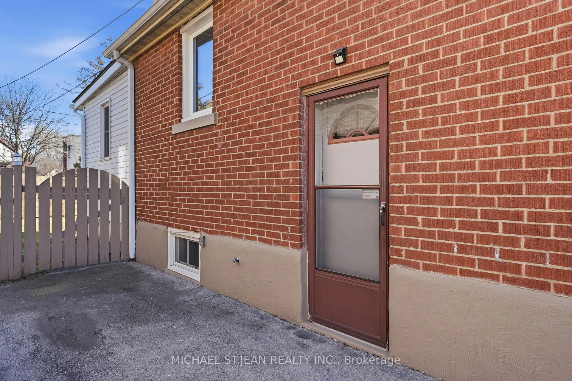 Photo 42 of 71 Weir Street S, Hamilton, Bartonville — HOMEH