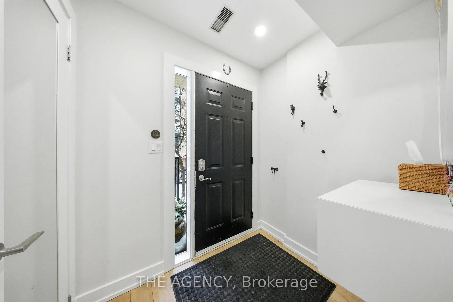 Front of Unit 26, 208 Niagara Street