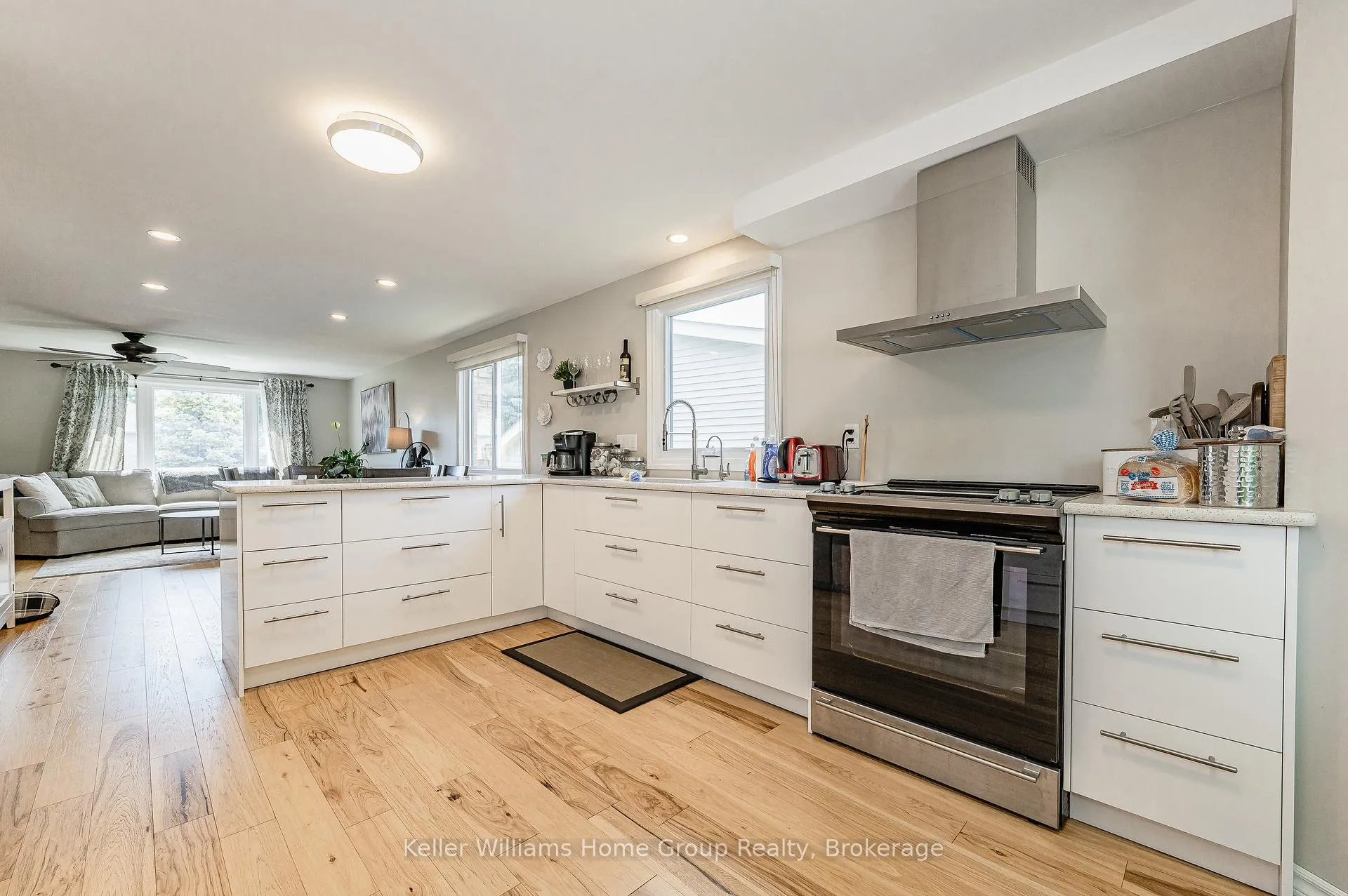 Photo 2 of 21 Westhill Road, Guelph, Willow West/Sugarbush/West Acres — HOMEH
