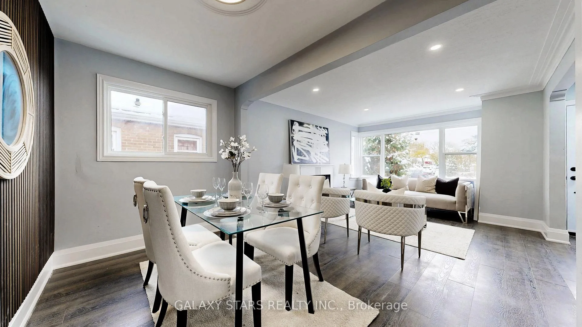 Photo 9 of 422 O'connor Drive, Toronto, East York — HOMEH