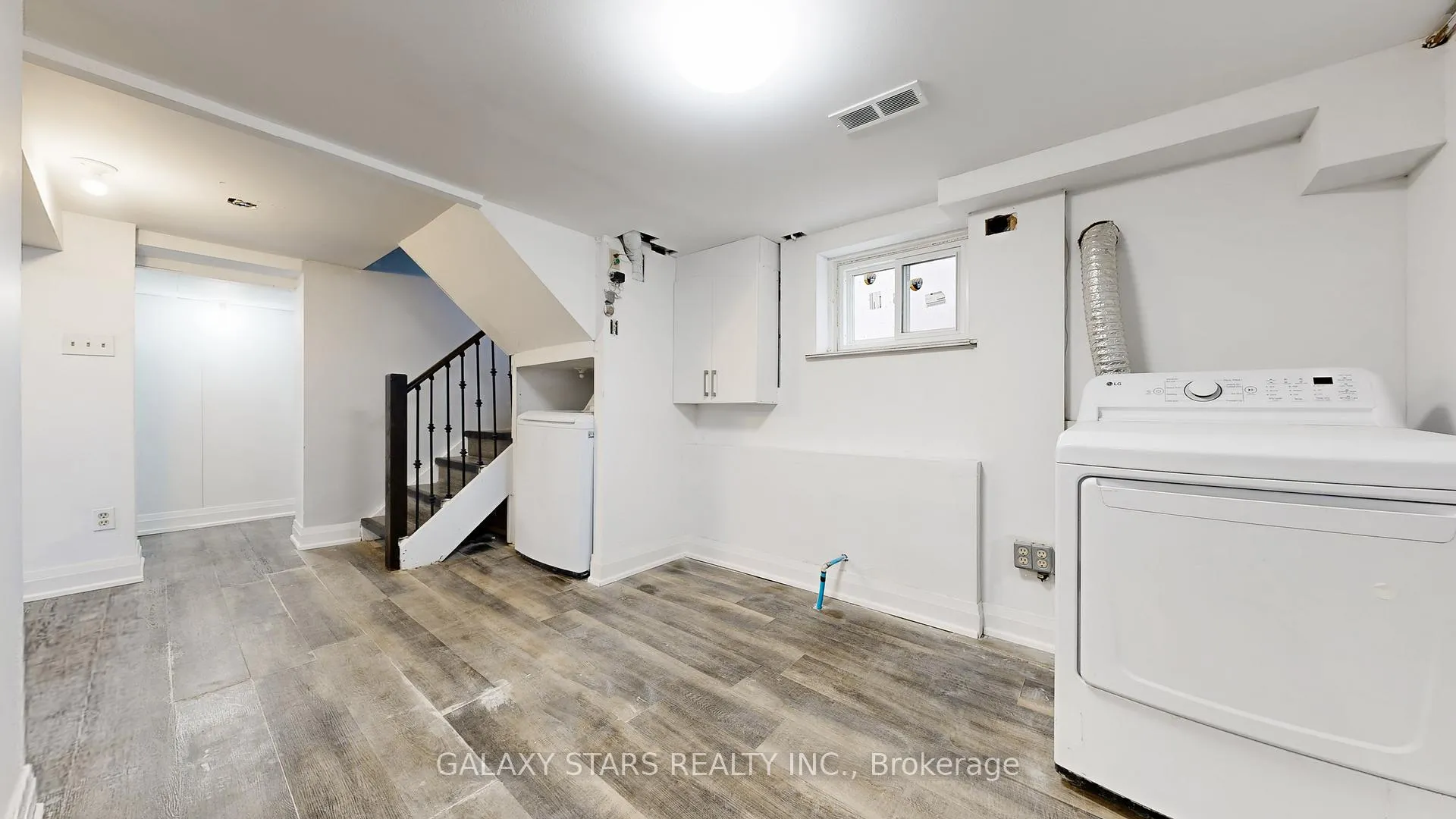 Photo 27 of 422 O'connor Drive, Toronto, East York — HOMEH