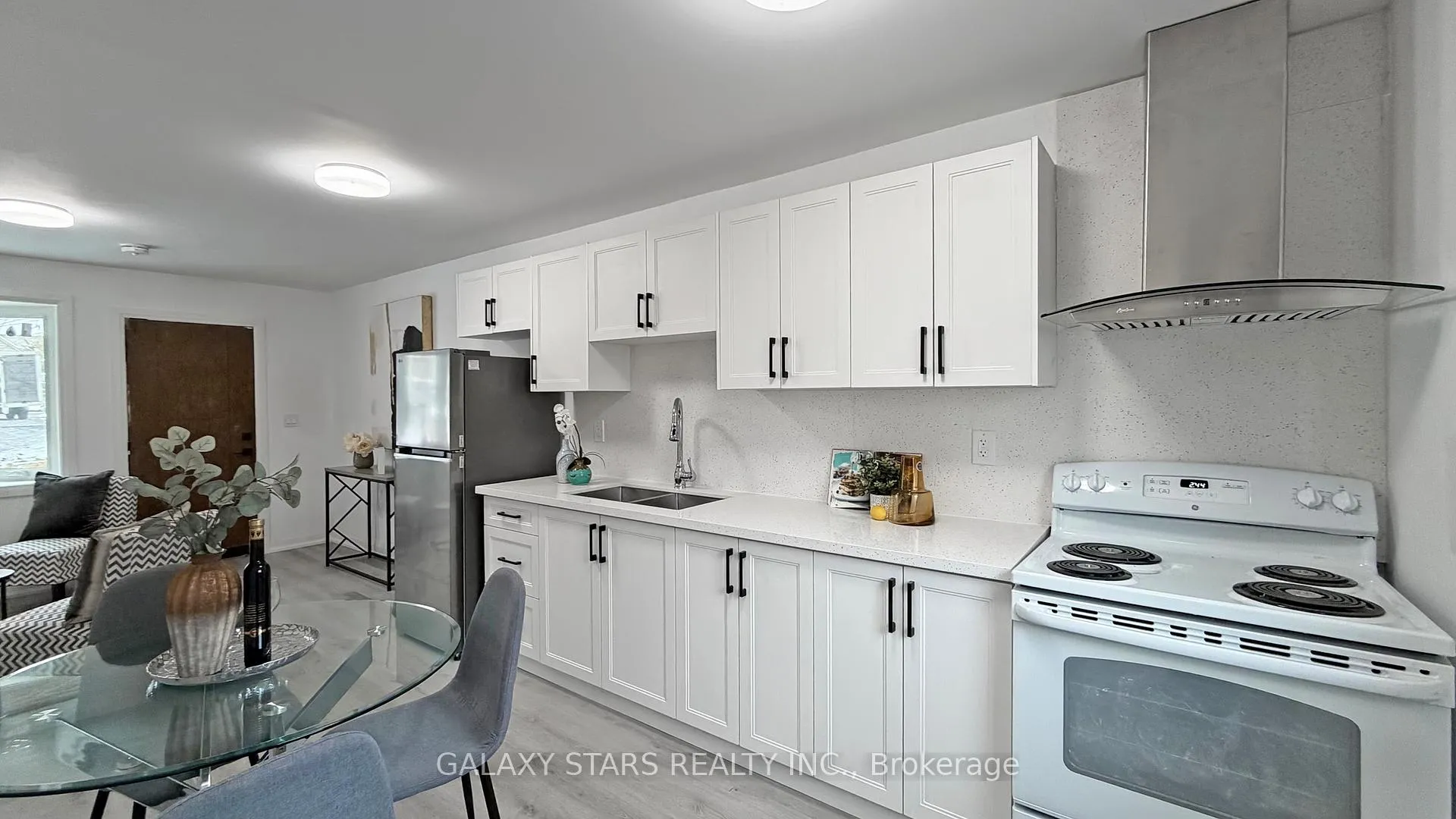 Photo 45 of 422 O'connor Drive, Toronto, East York — HOMEH