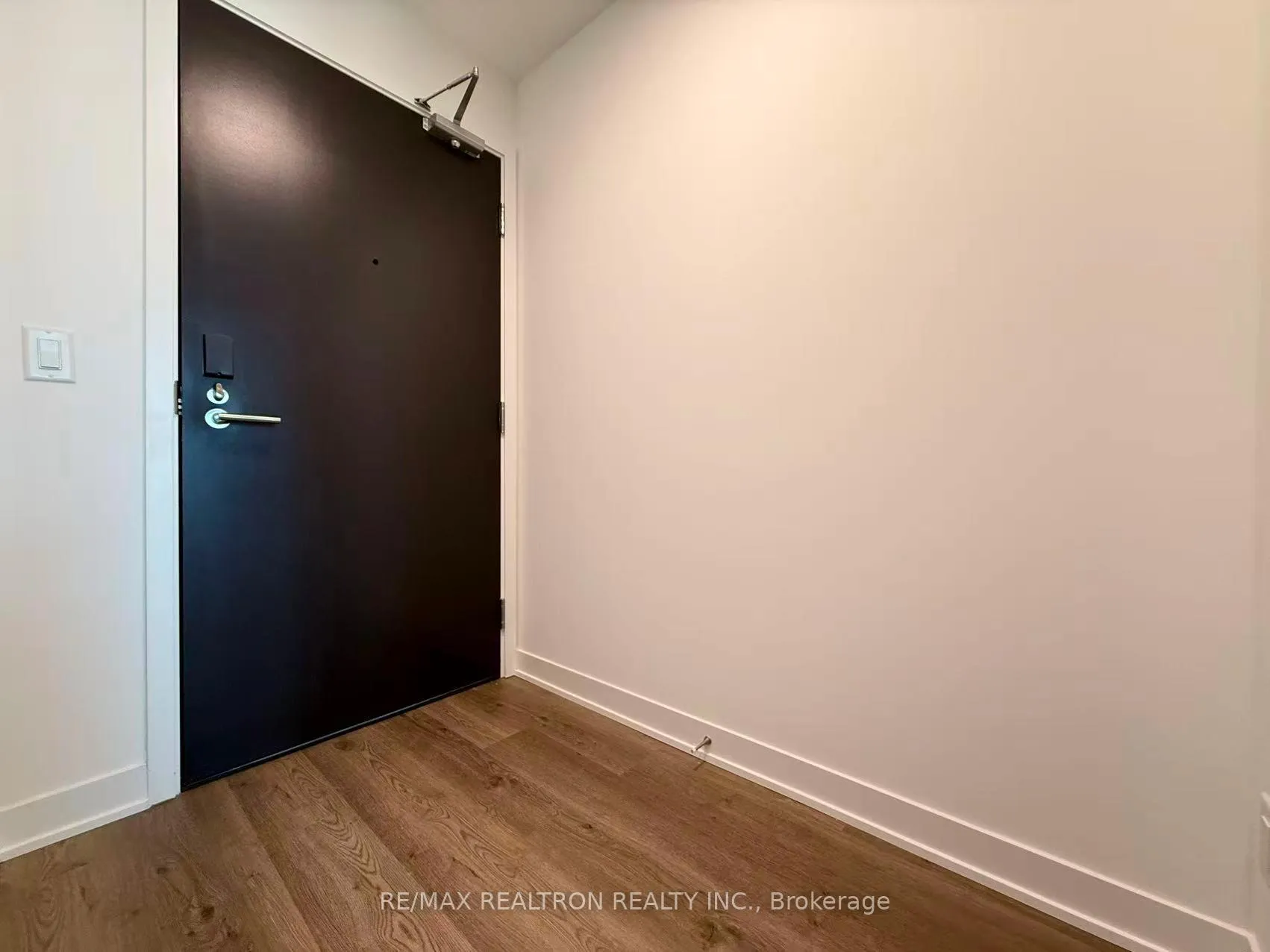 Photo 5 of Unit 2616, 180 Front Street E, Toronto, Moss Park — HOMEH