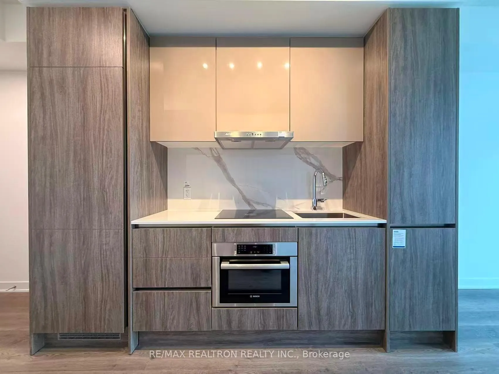 Photo 7 of Unit 2616, 180 Front Street E, Toronto, Moss Park — HOMEH