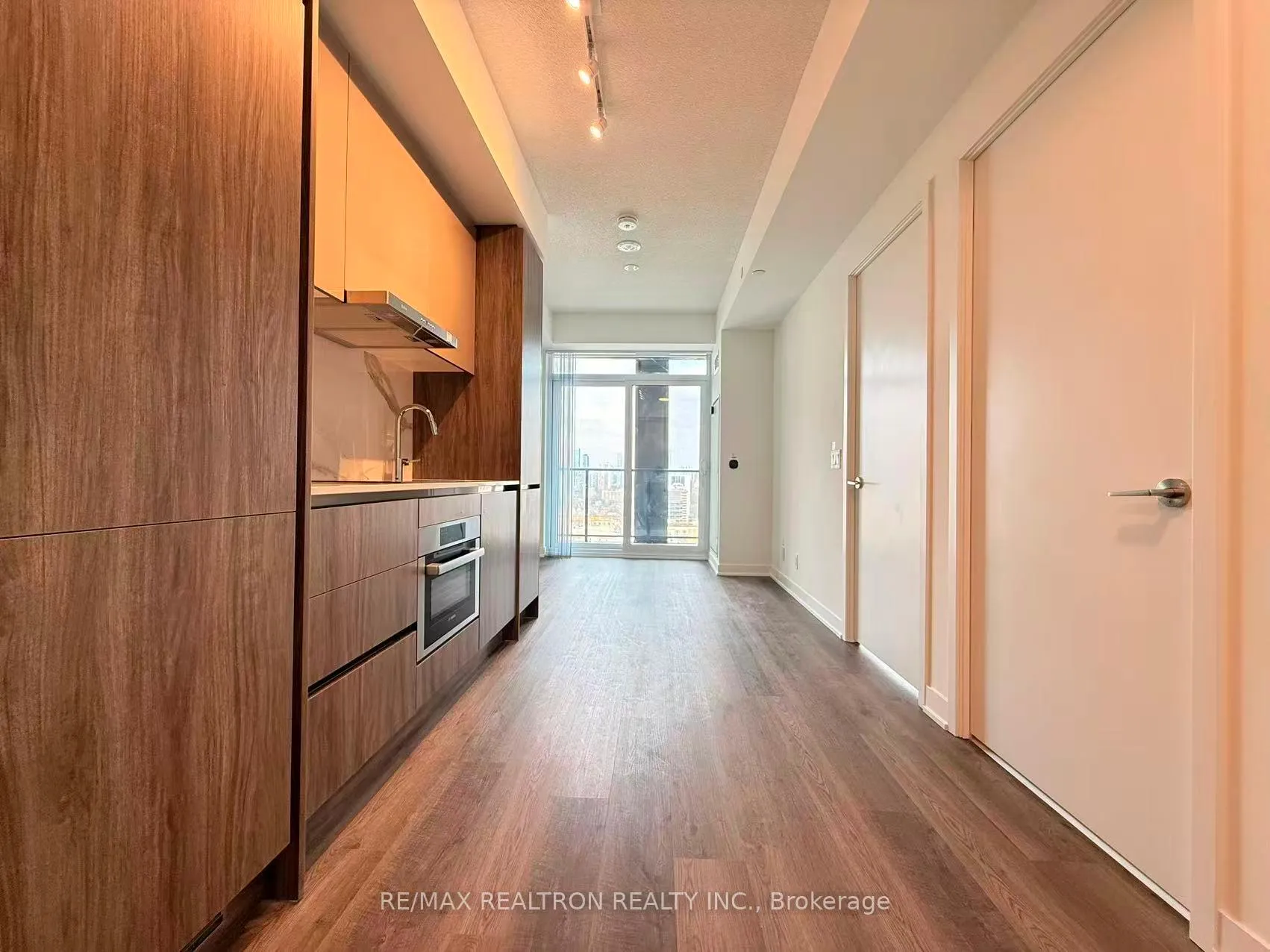 Photo 8 of Unit 2616, 180 Front Street E, Toronto, Moss Park — HOMEH