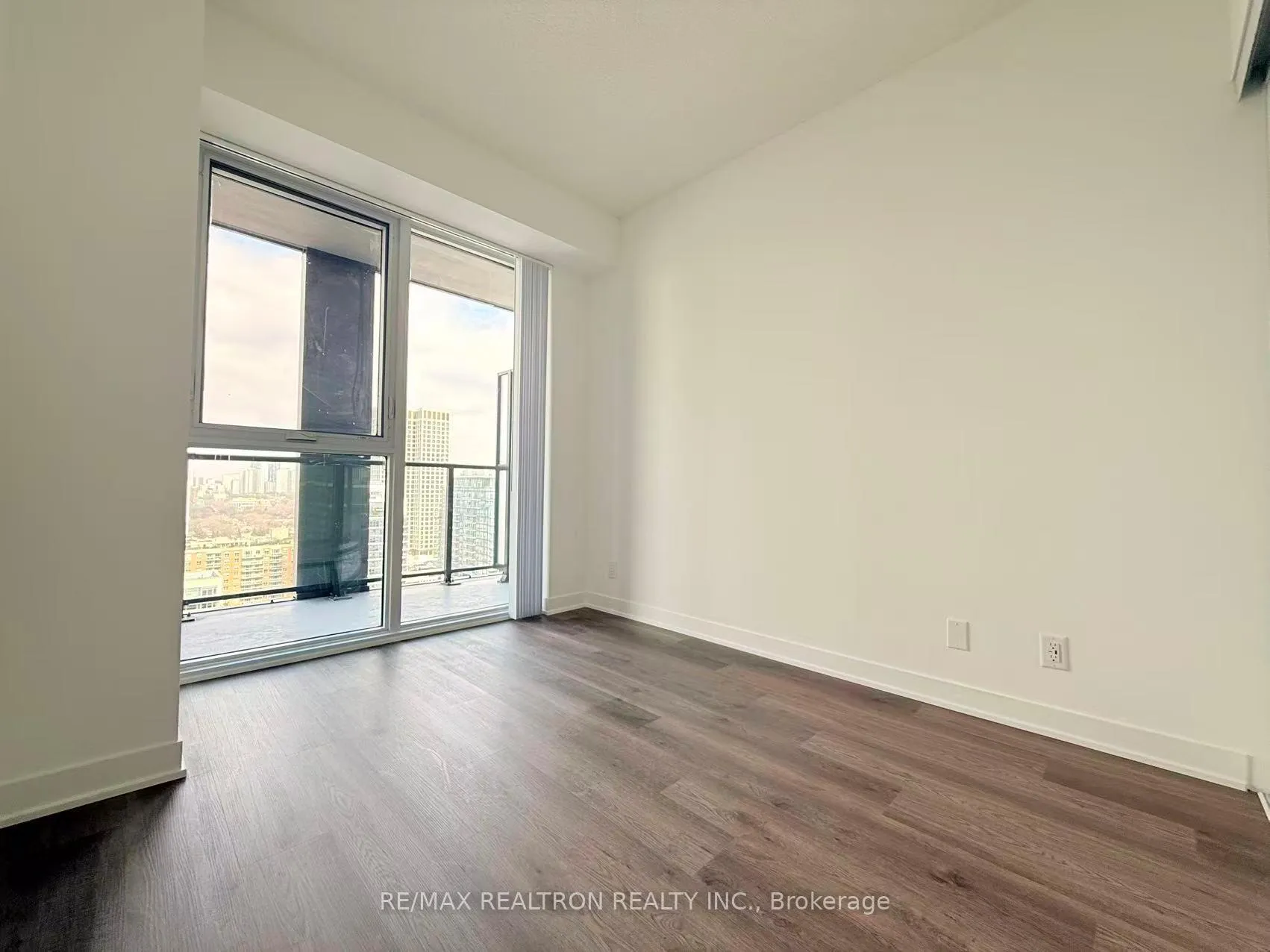 Photo 12 of Unit 2616, 180 Front Street E, Toronto, Moss Park — HOMEH