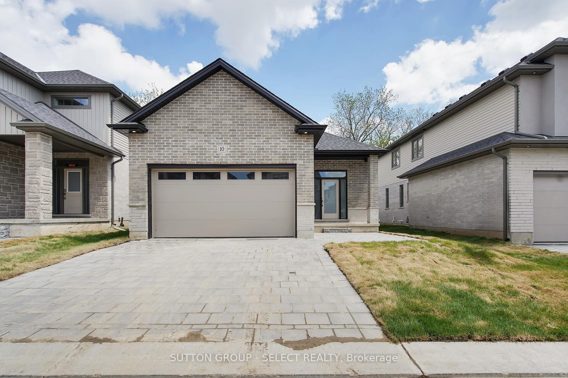 Photo 1 of Unit 10, 7966 Fallon Drive, Lucan Biddulph, Granton — HOMEH