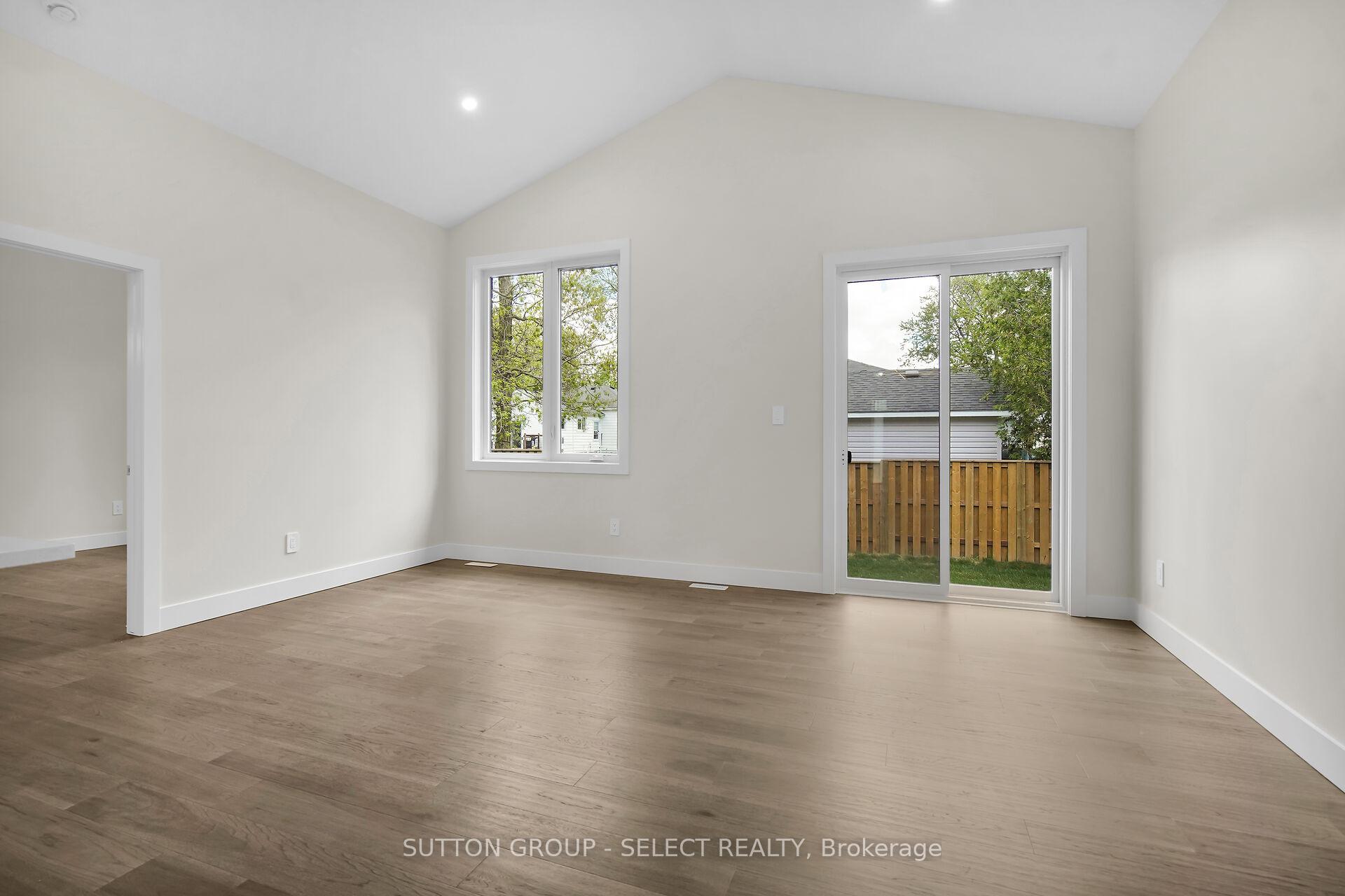 Photo 7 of Unit 10, 7966 Fallon Drive, Lucan Biddulph, Granton — HOMEH