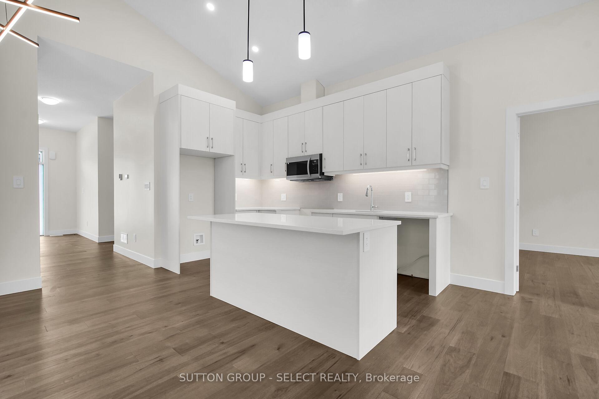 Photo 9 of Unit 10, 7966 Fallon Drive, Lucan Biddulph, Granton — HOMEH