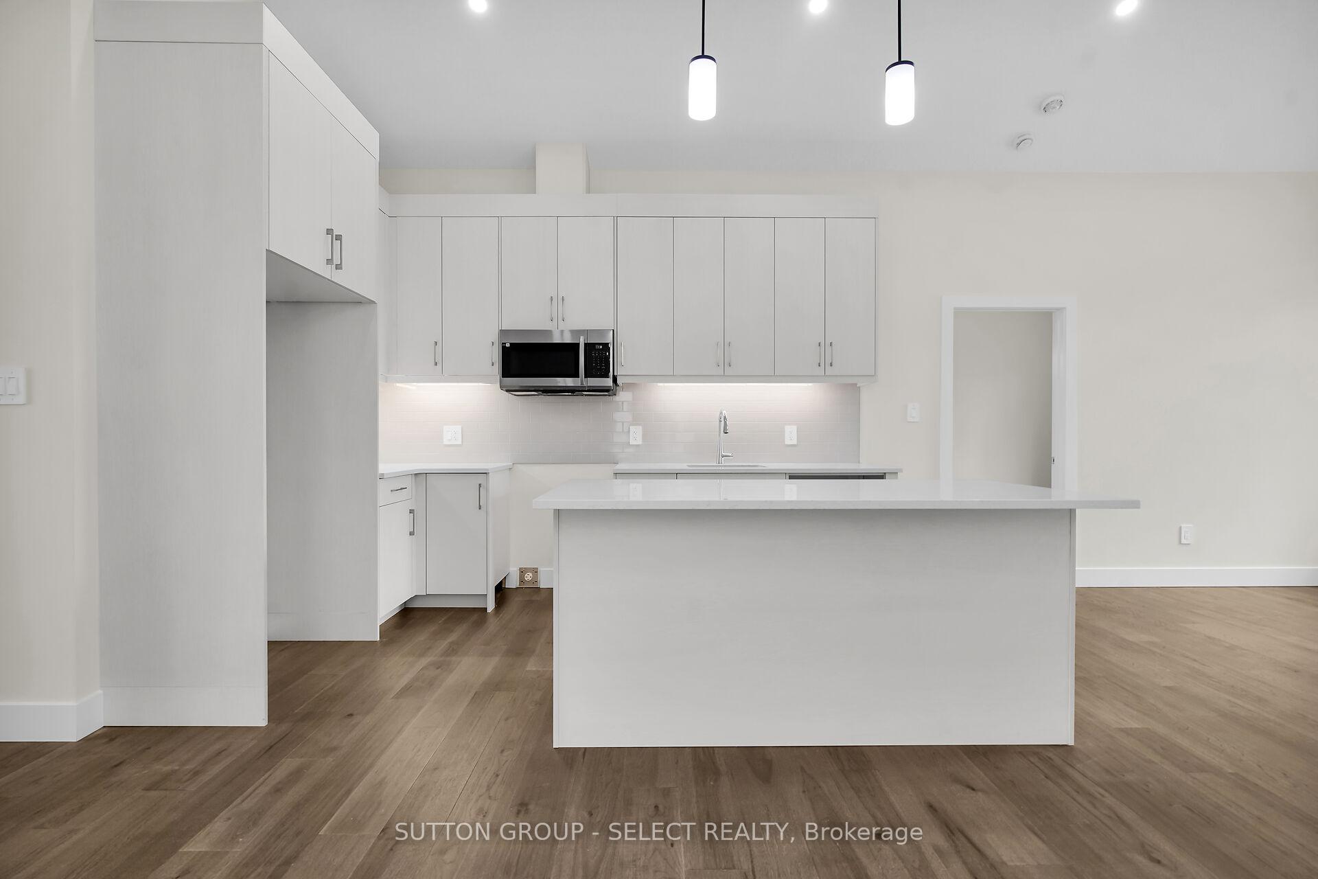 Photo 10 of Unit 10, 7966 Fallon Drive, Lucan Biddulph, Granton — HOMEH