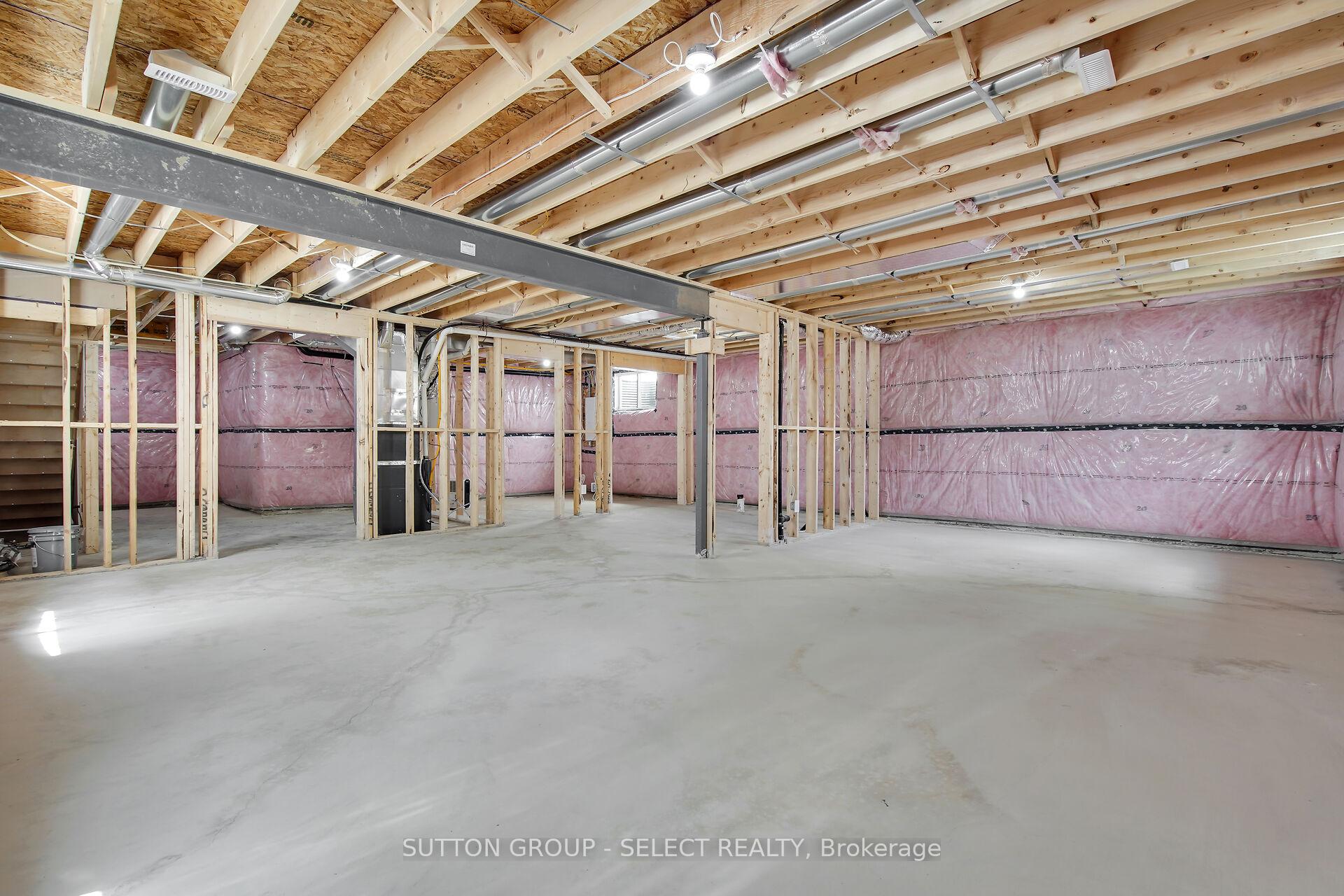 Photo 23 of Unit 10, 7966 Fallon Drive, Lucan Biddulph, Granton — HOMEH