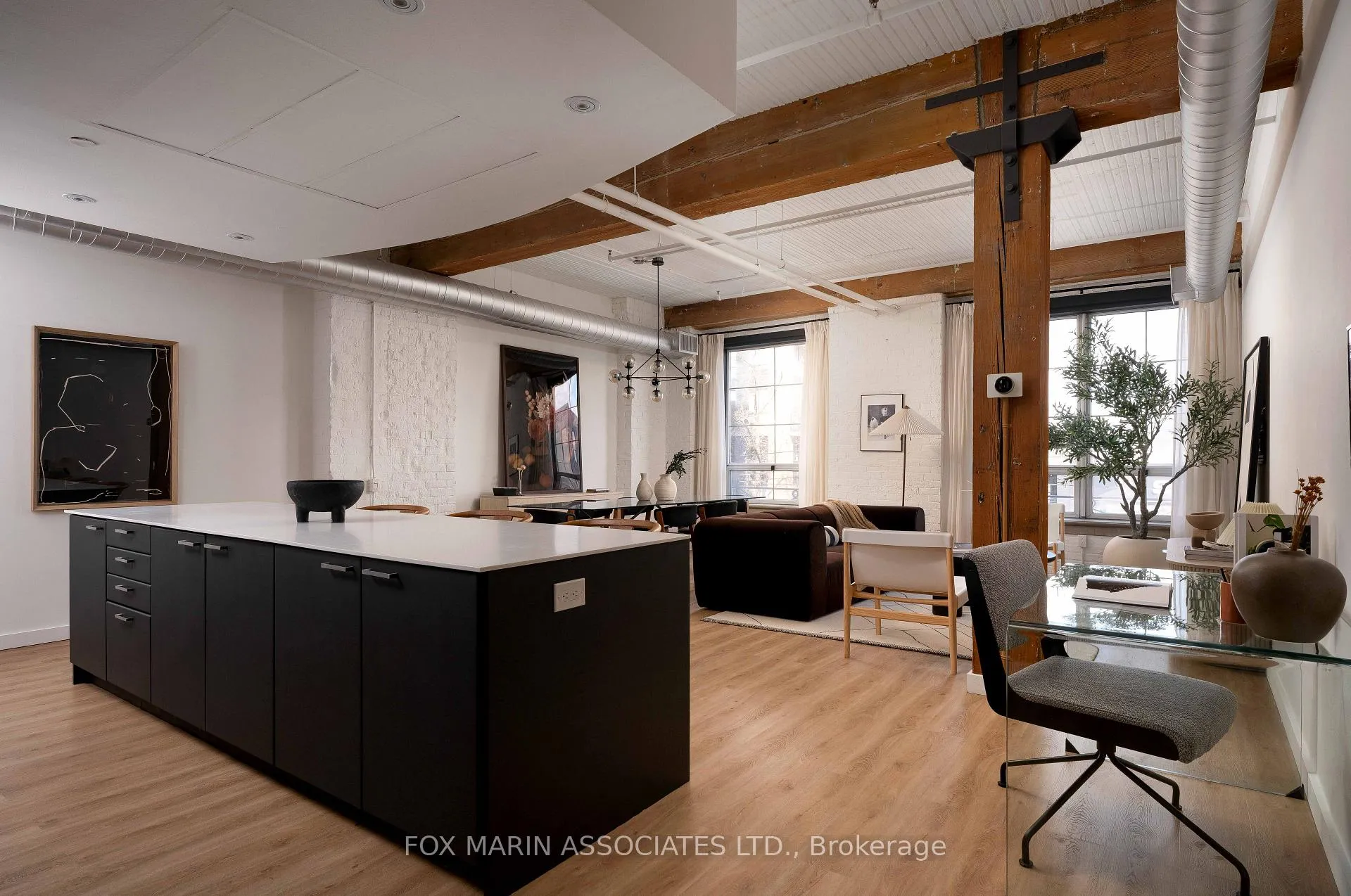 Photo 3 of Unit 302, 781 King Street W, Toronto, Niagara — HOMEH