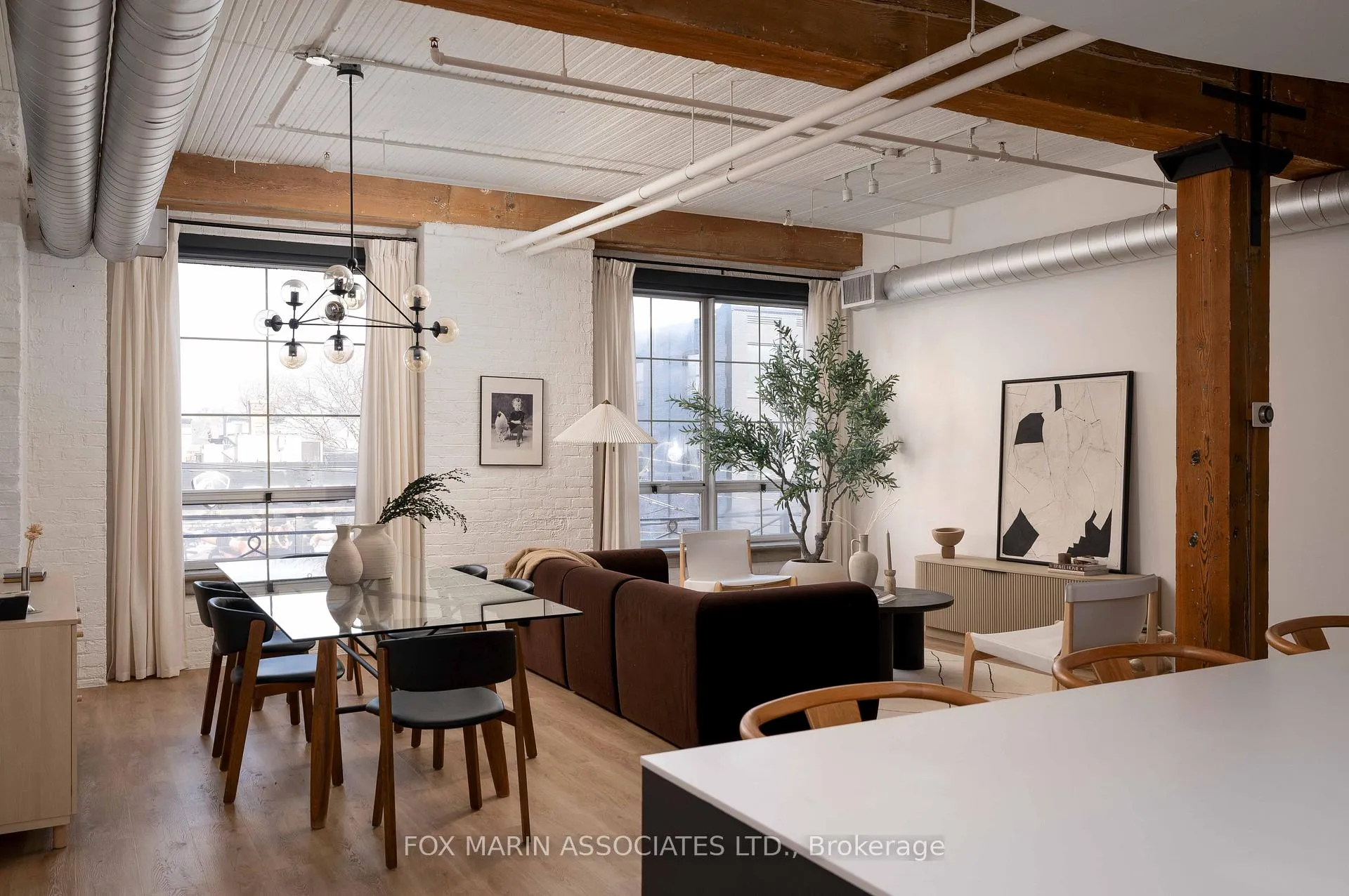 Photo 5 of Unit 302, 781 King Street W, Toronto, Niagara — HOMEH