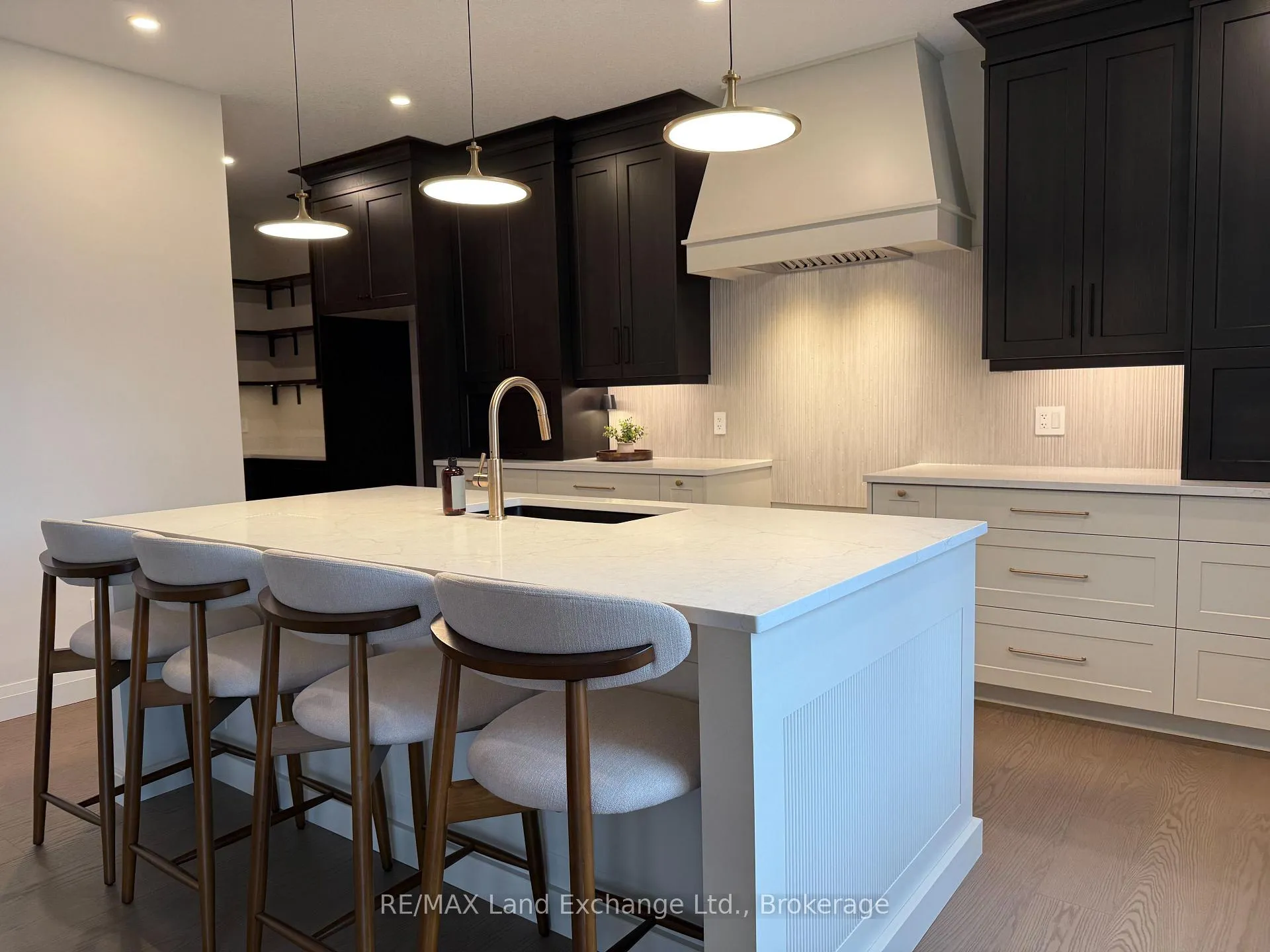 Photo 10 of 964 Bogdanovic Way, Huron-Kinloss — HOMEH