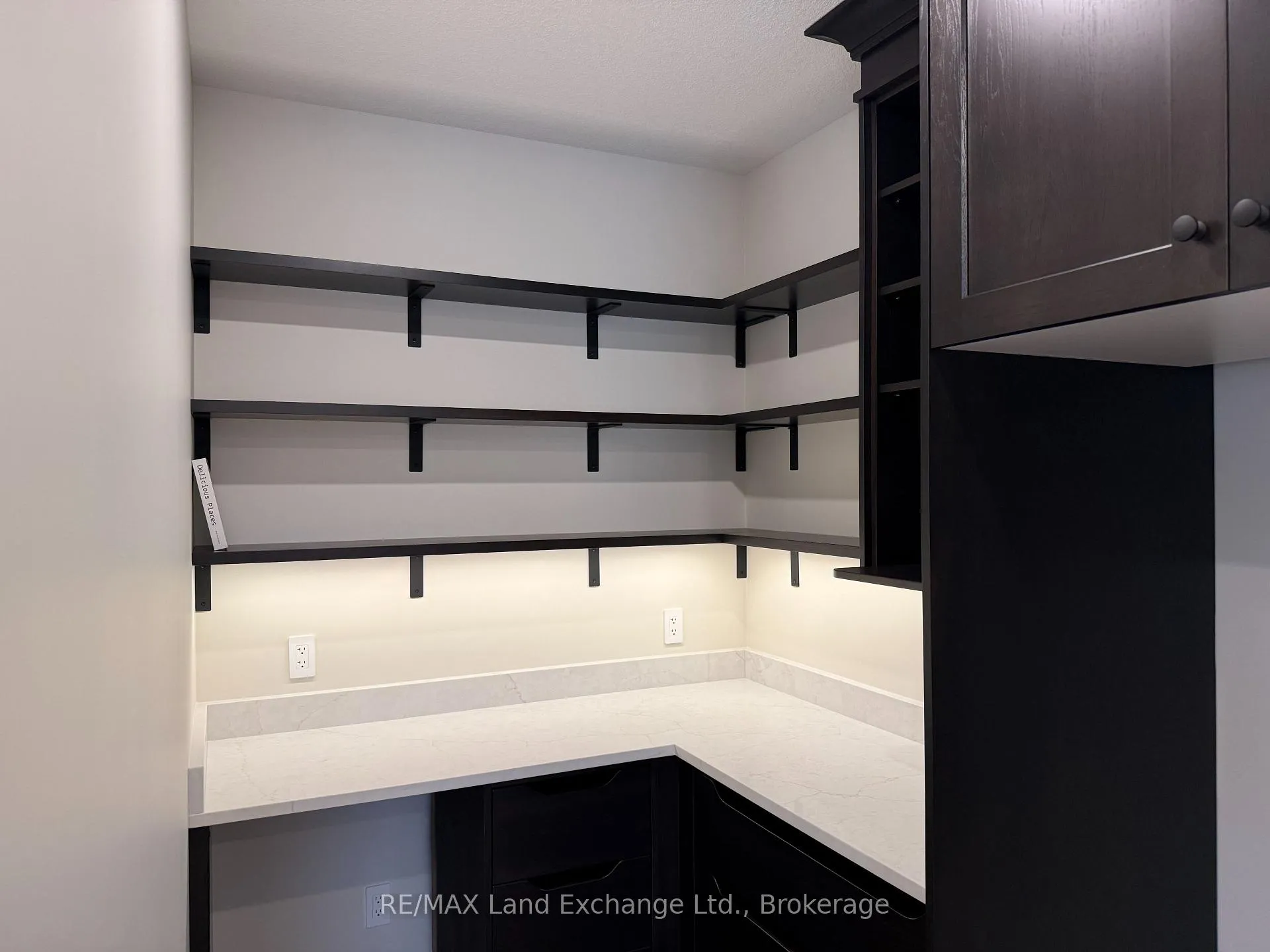 Photo 11 of 964 Bogdanovic Way, Huron-Kinloss — HOMEH
