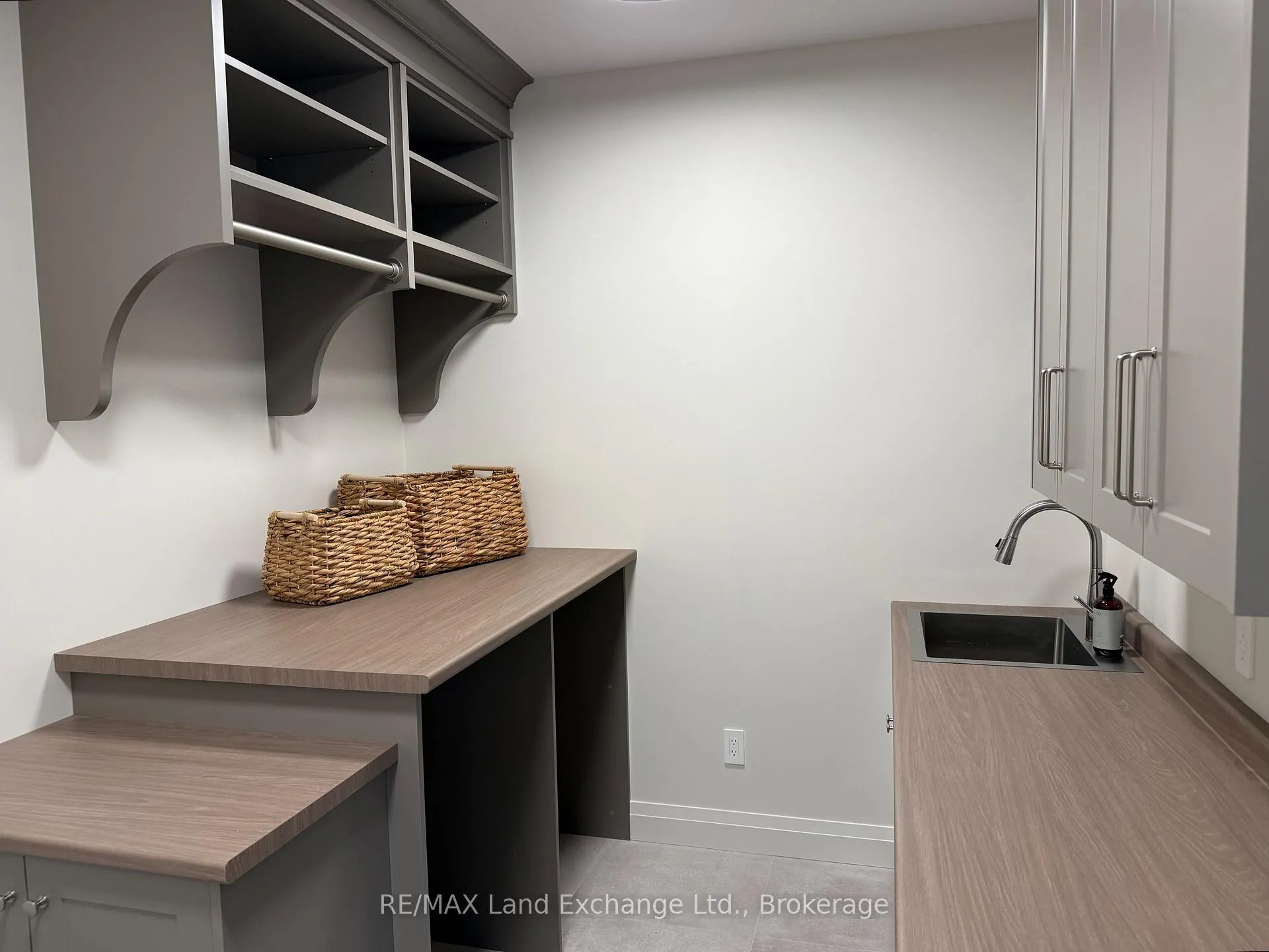 Photo 15 of 964 Bogdanovic Way, Huron-Kinloss — HOMEH
