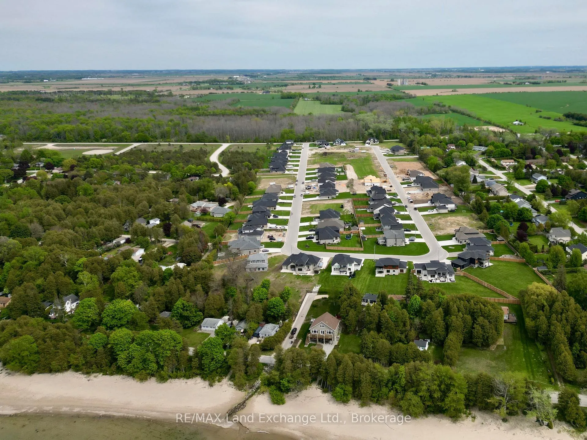 Photo 37 of 964 Bogdanovic Way, Huron-Kinloss — HOMEH