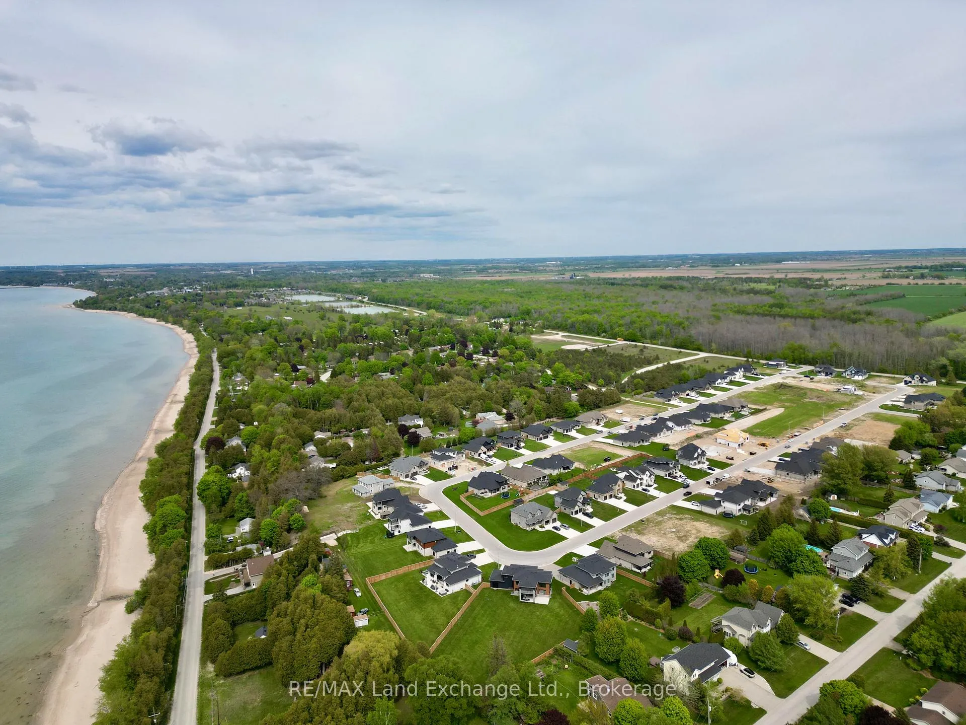 Photo 39 of 964 Bogdanovic Way, Huron-Kinloss — HOMEH
