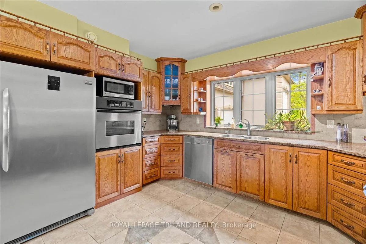 Photo 15 of 3115 Napperton Drive, Adelaide Metcalfe, Rural Adelaide Metcalfe — HOMEH